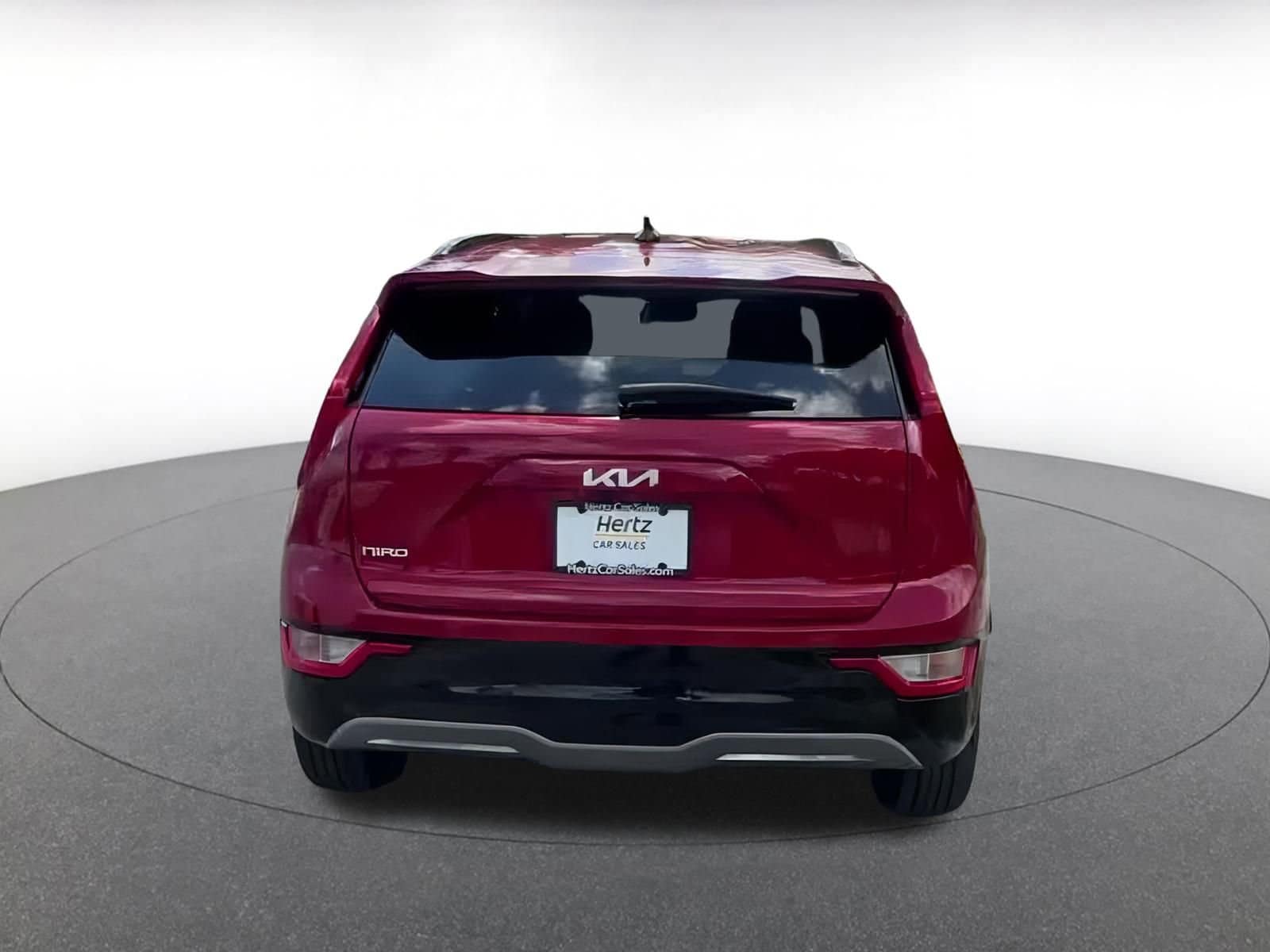 Thumbnail: 2023 Kia Niro - 12
