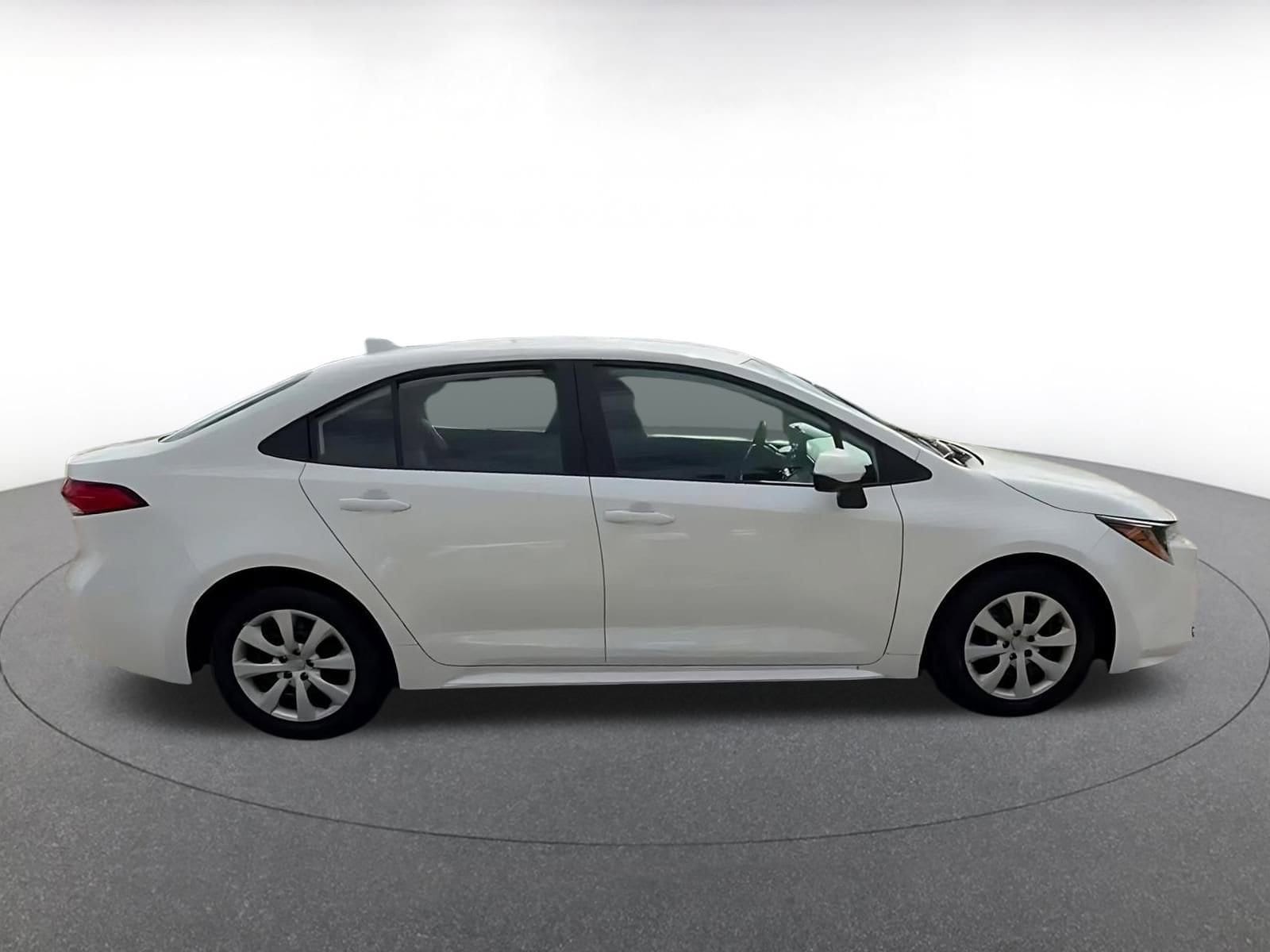 Thumbnail: 2025 Toyota Corolla - 16