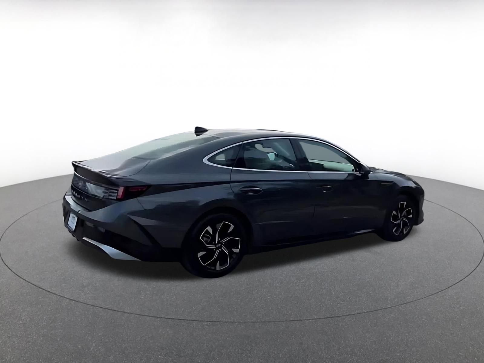 Thumbnail: 2025 Hyundai Sonata - 14