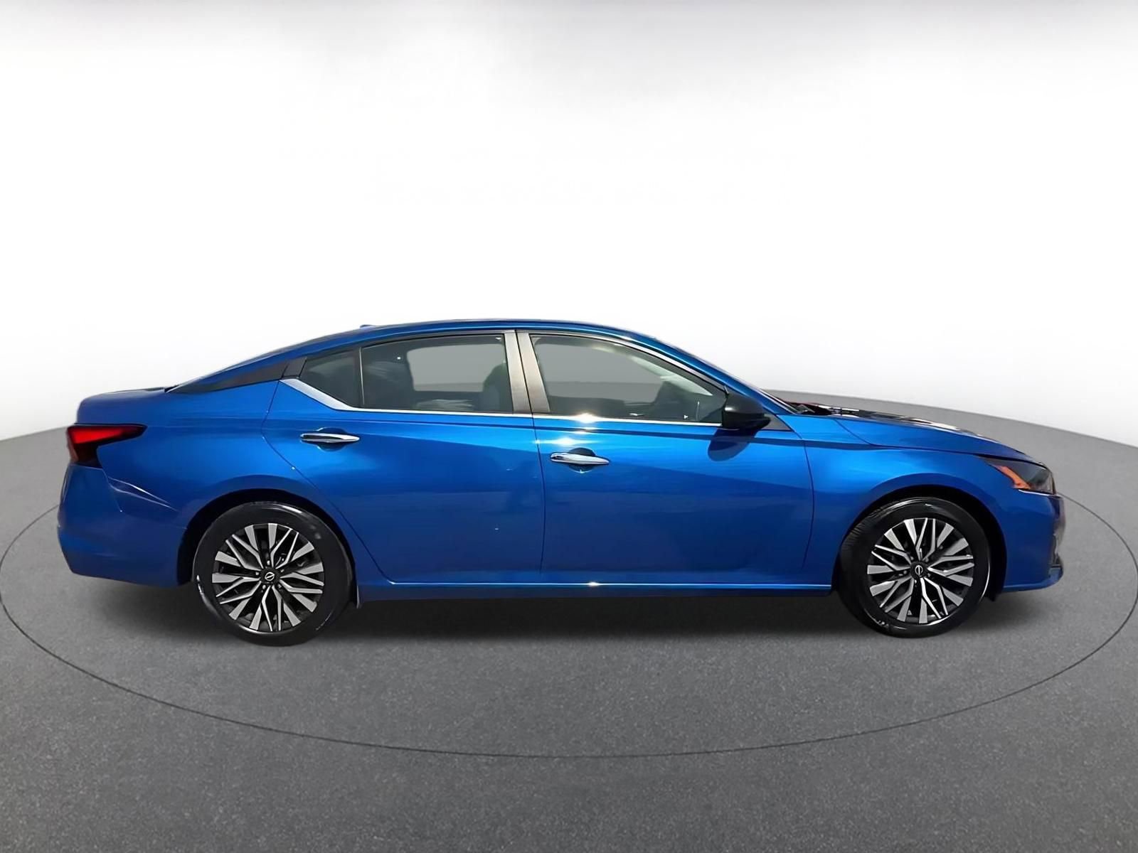 Thumbnail: 2025 Nissan Altima - 16