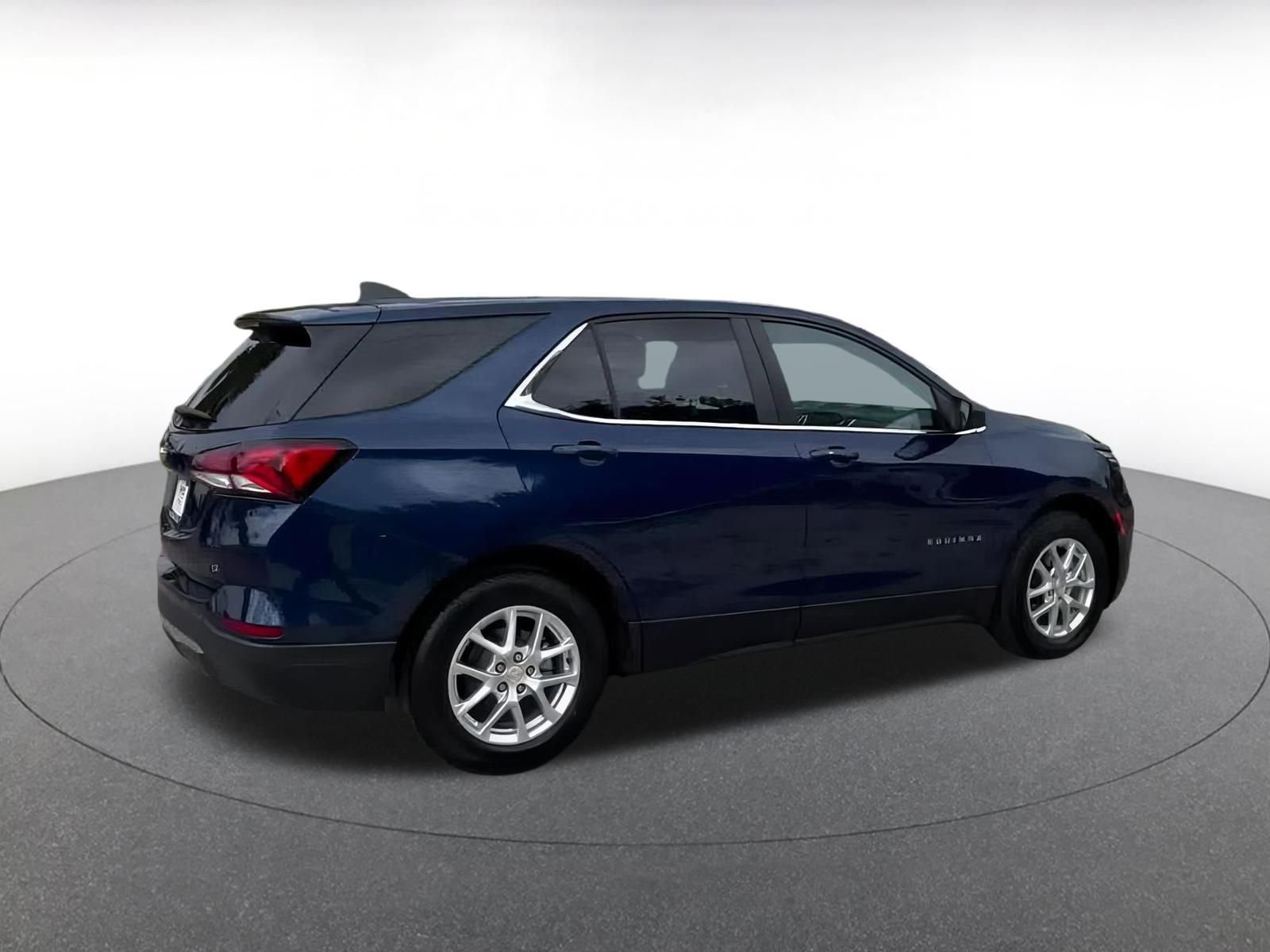 Thumbnail: 2023 Chevrolet Equinox - 15