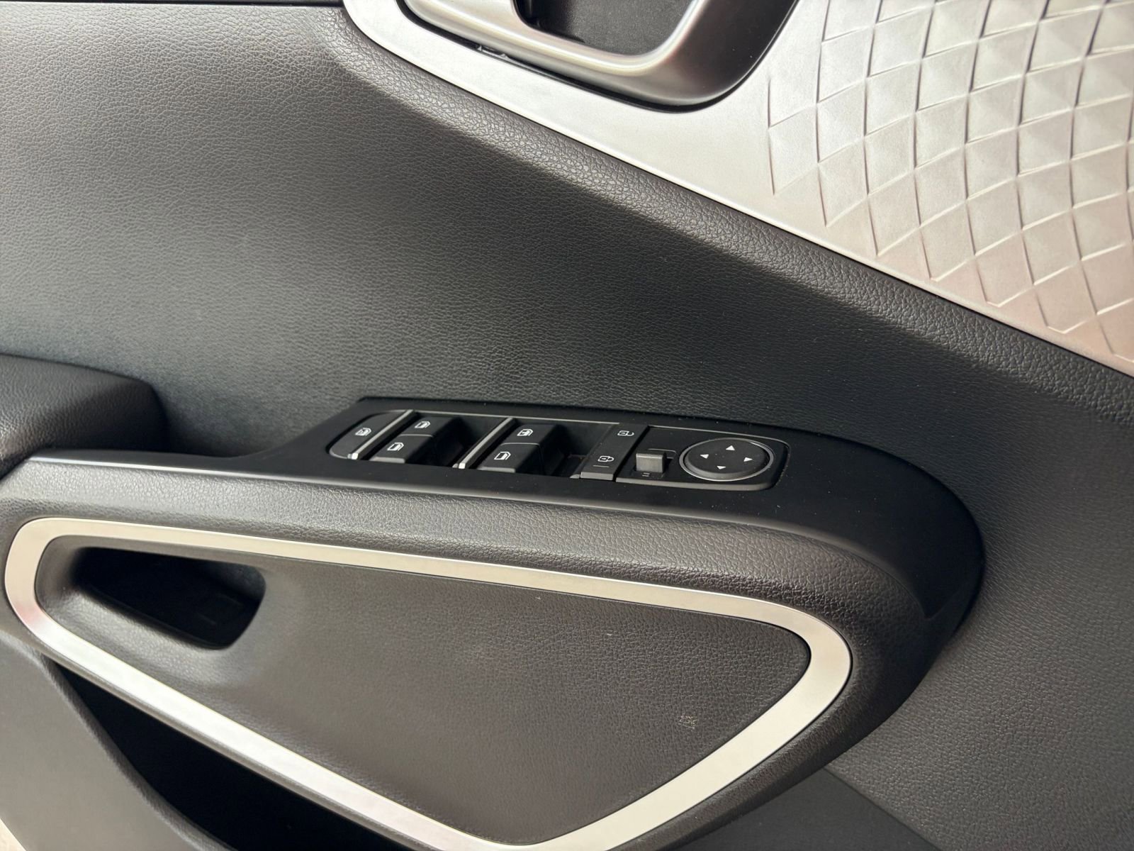 Thumbnail: 2025 Kia Soul - 18