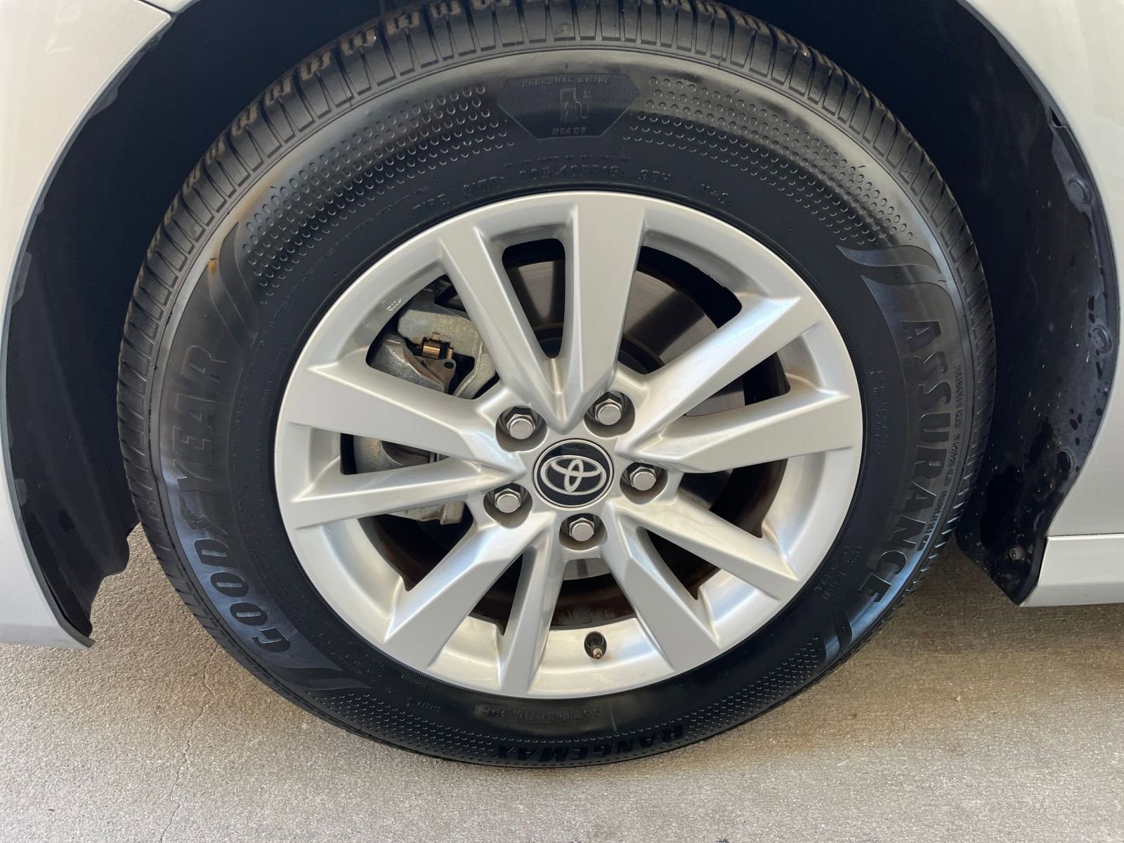 Thumbnail: 2025 Toyota Camry - 30