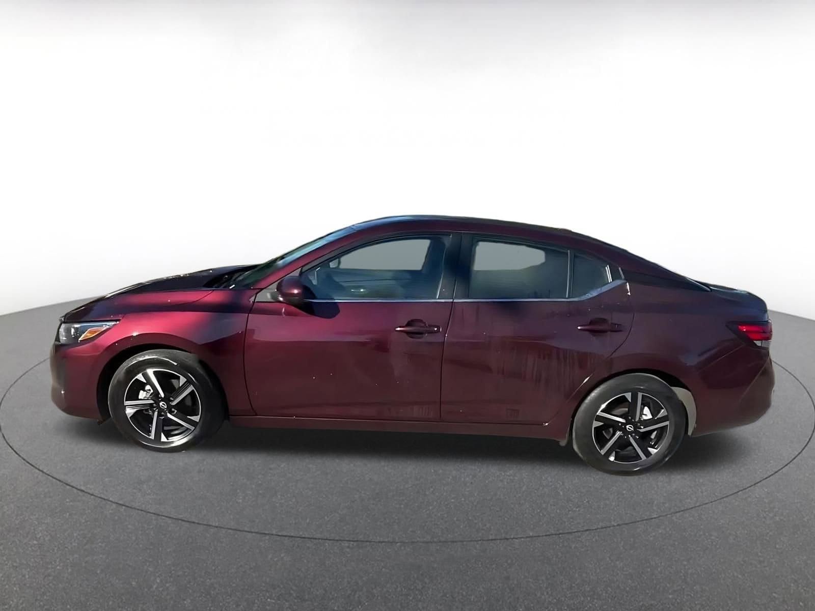 Thumbnail: 2025 Nissan Sentra - 9