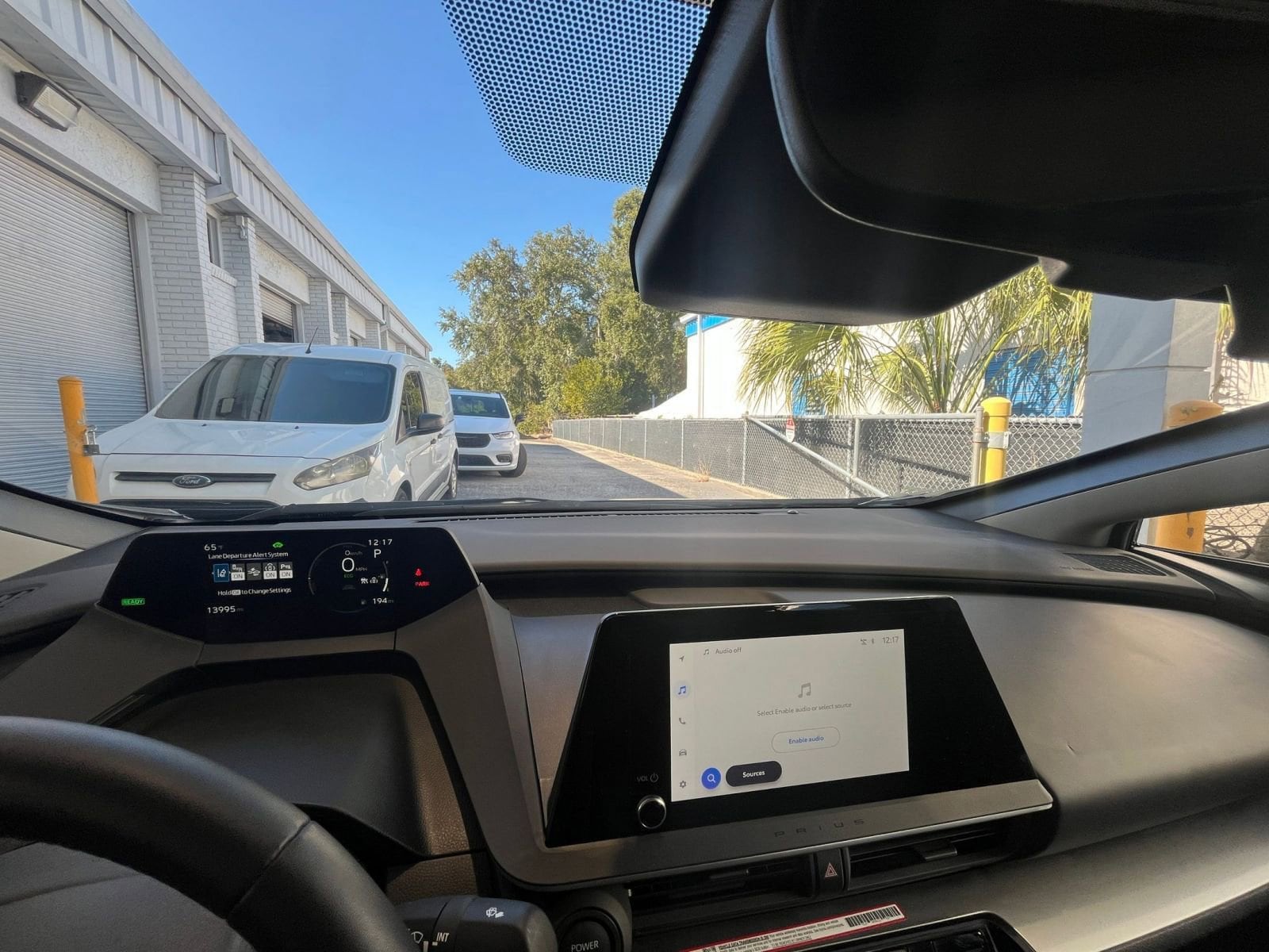 Thumbnail: 2025 Toyota Prius - 33