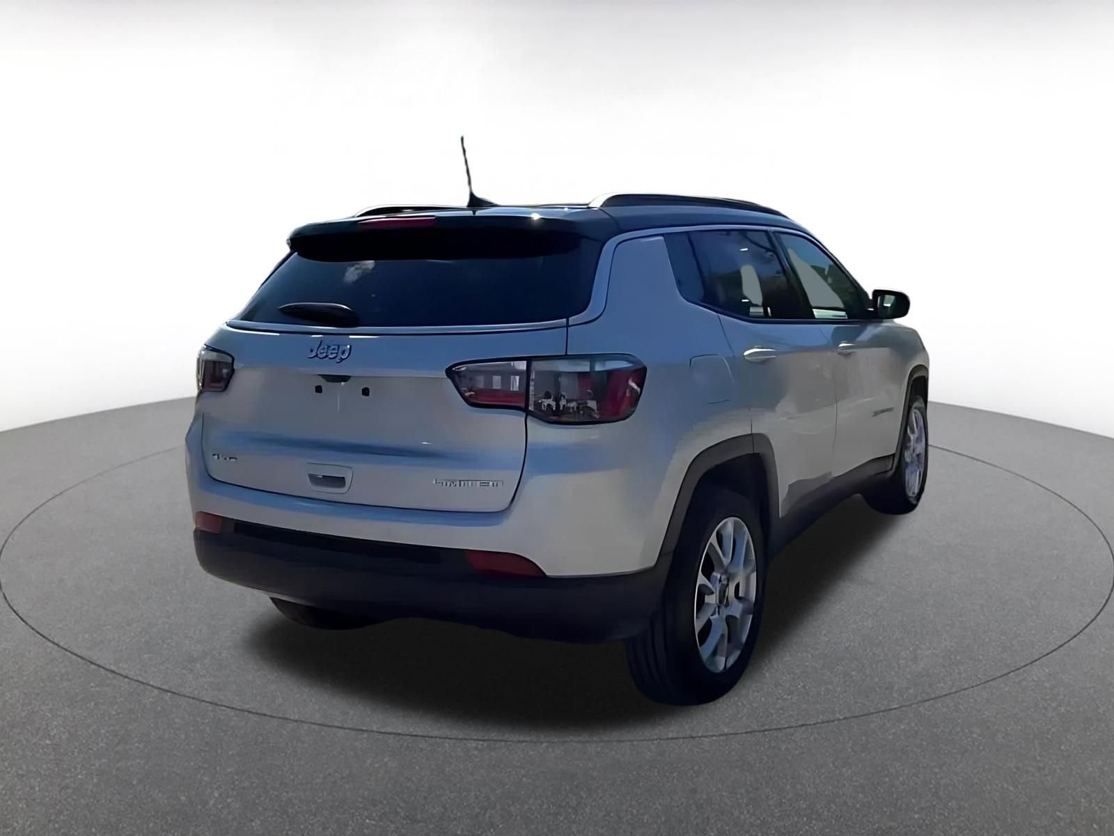 Thumbnail: 2025 Jeep Compass - 15