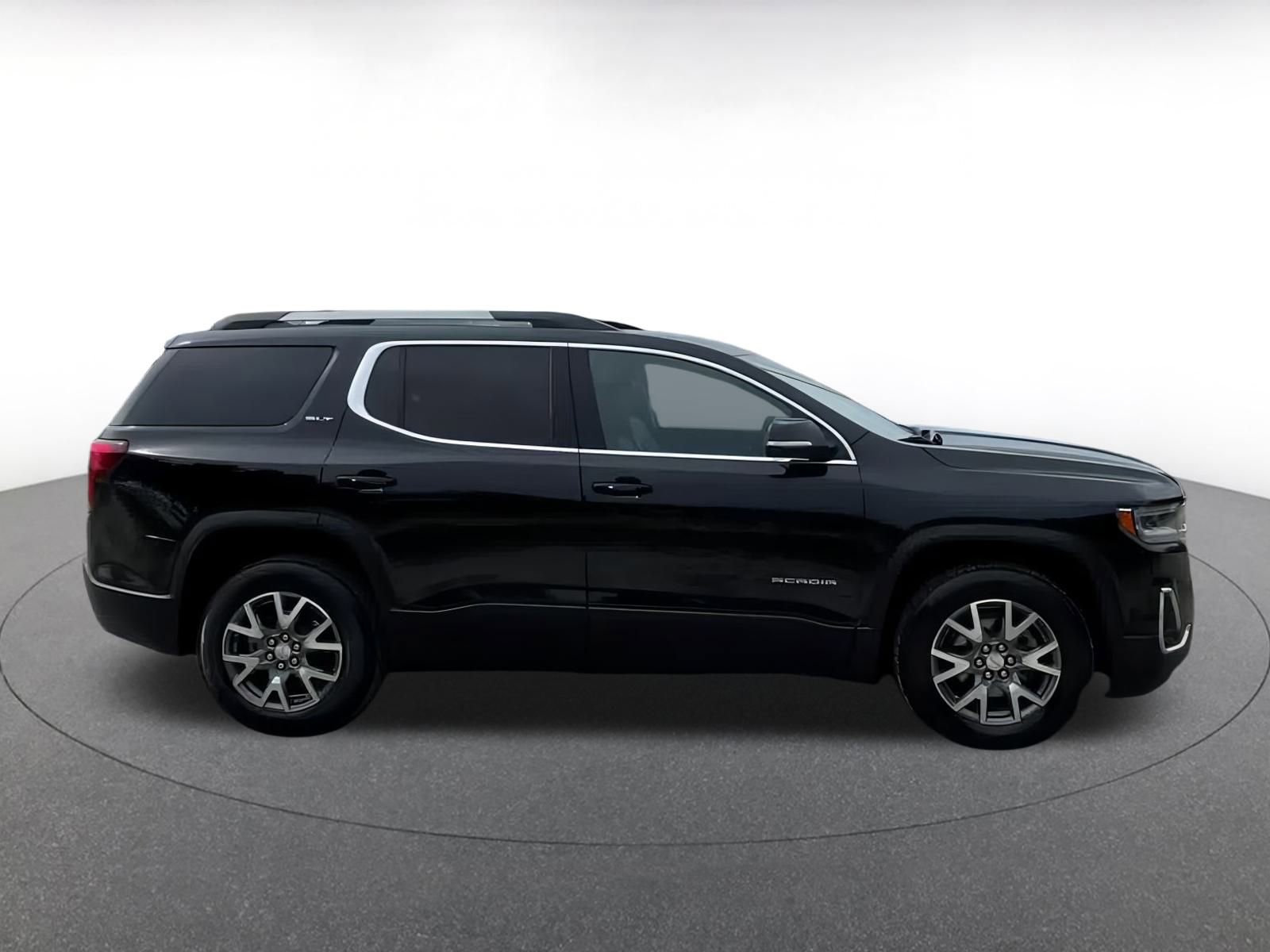 Thumbnail: 2023 GMC Acadia - 16