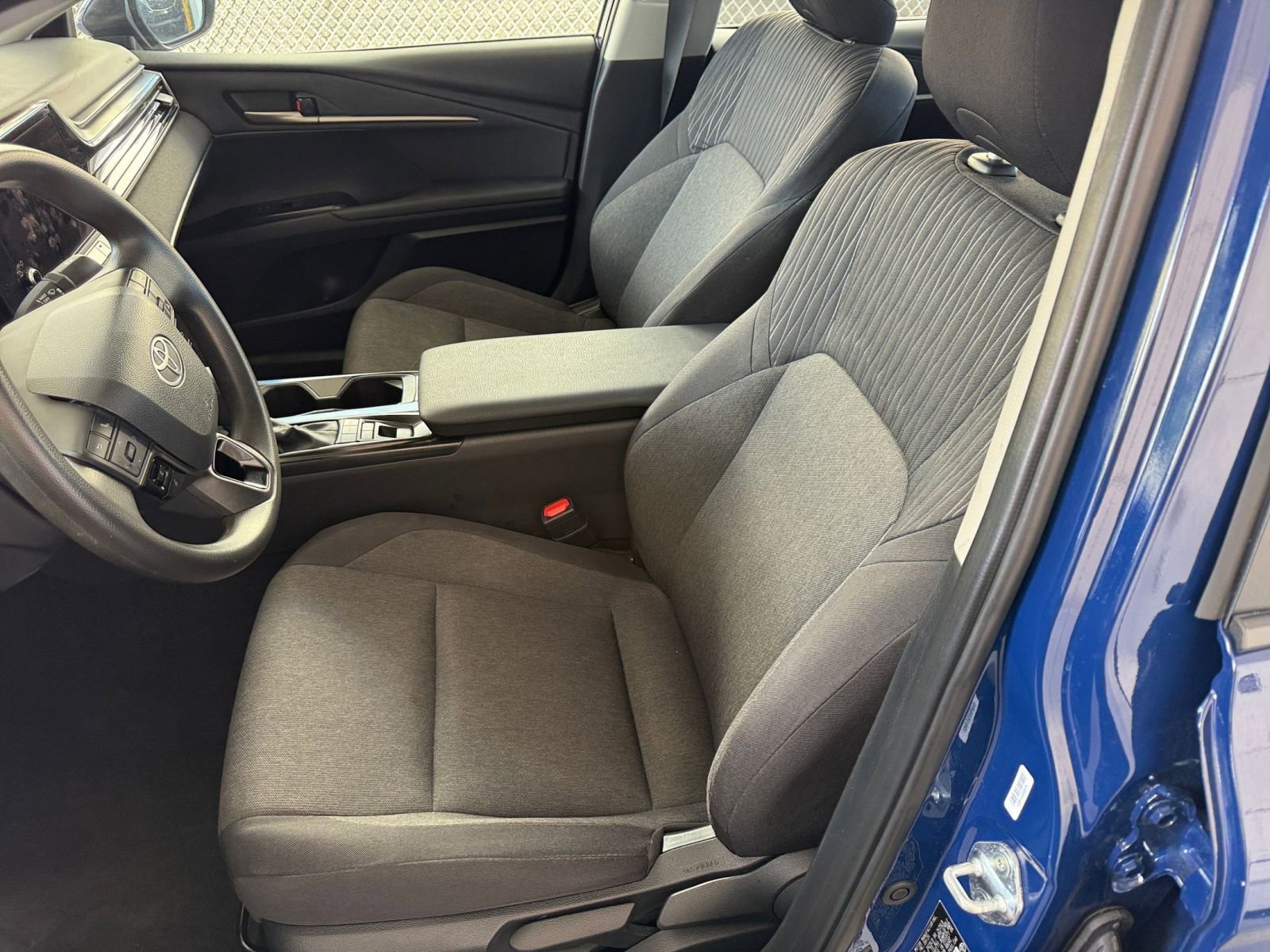 Thumbnail: 2025 Toyota Camry - 27