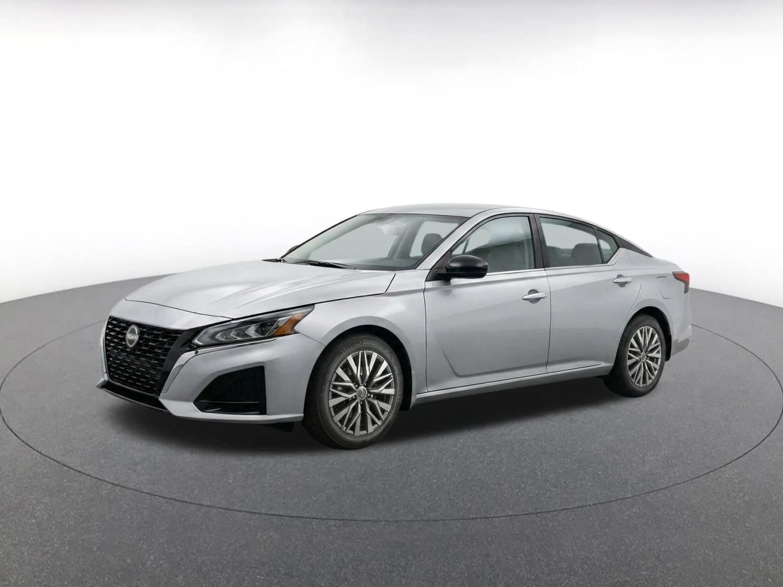 Thumbnail: 2025 Nissan Altima - 3