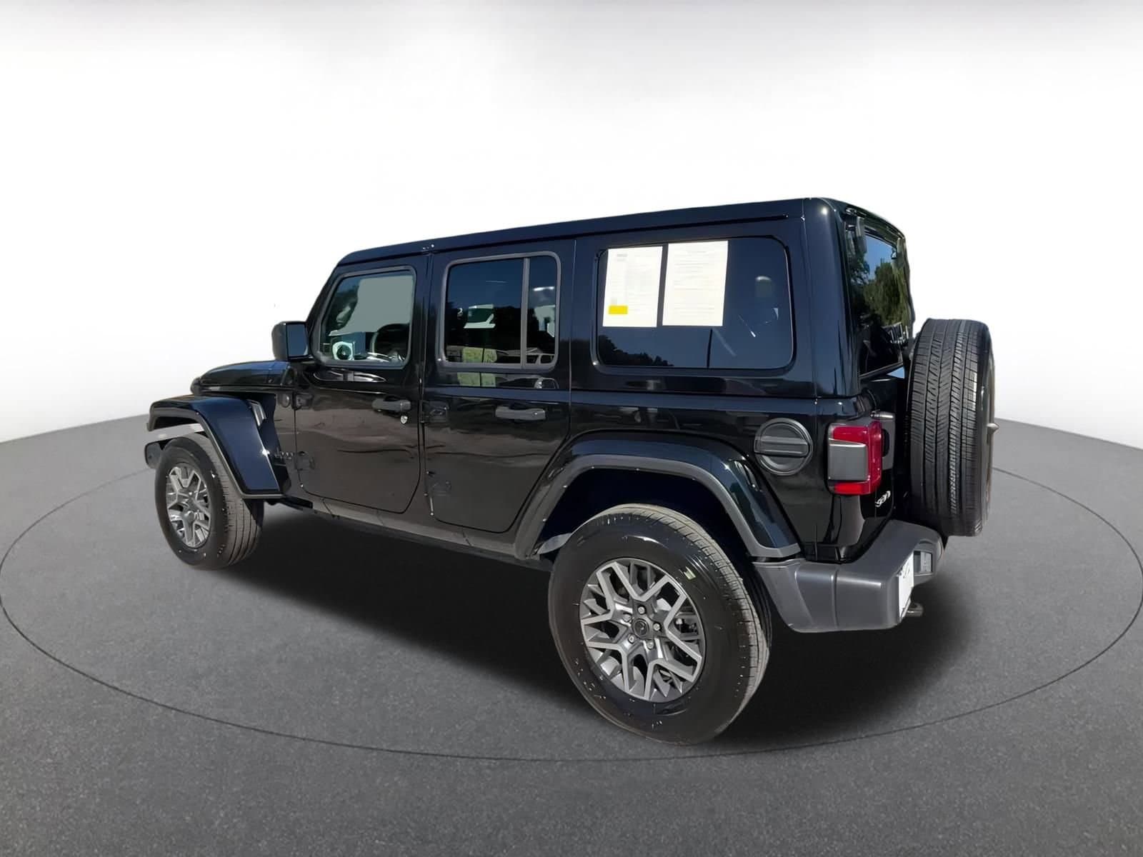 Thumbnail: 2025 Jeep Wrangler - 9
