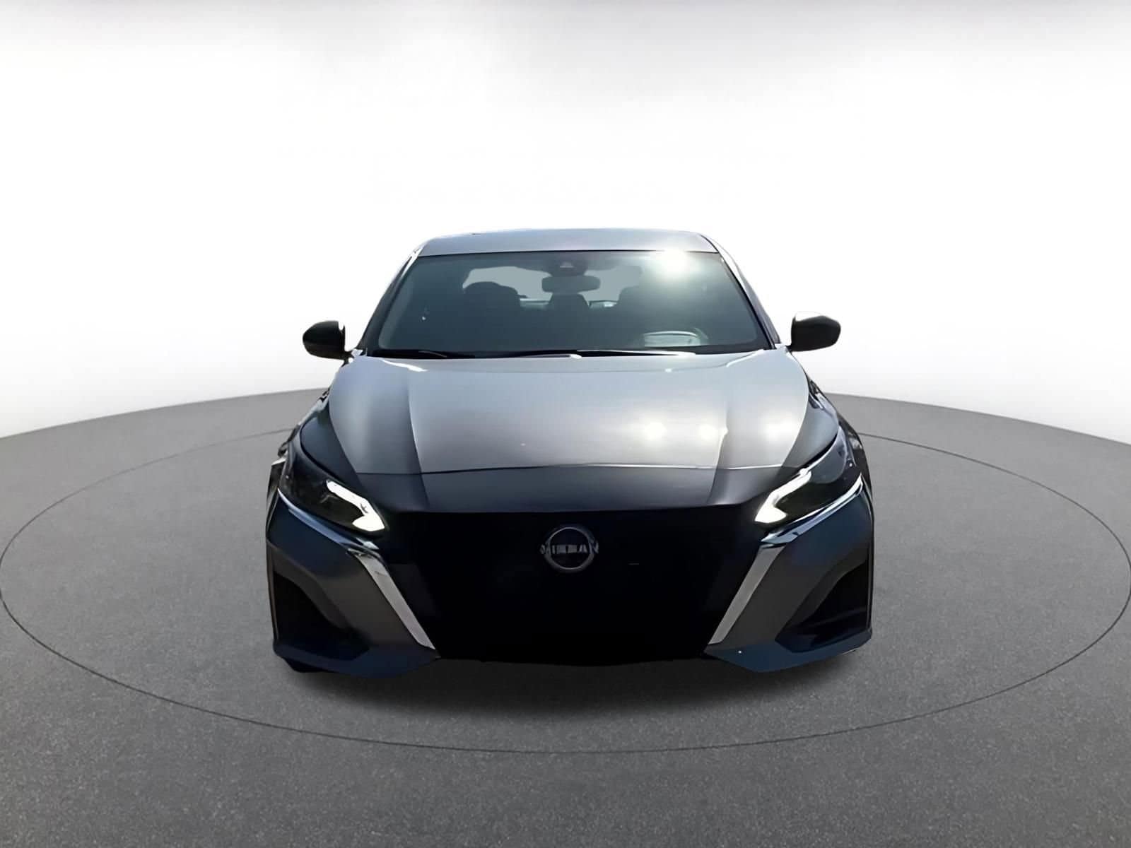 Thumbnail: 2025 Nissan Altima - 4