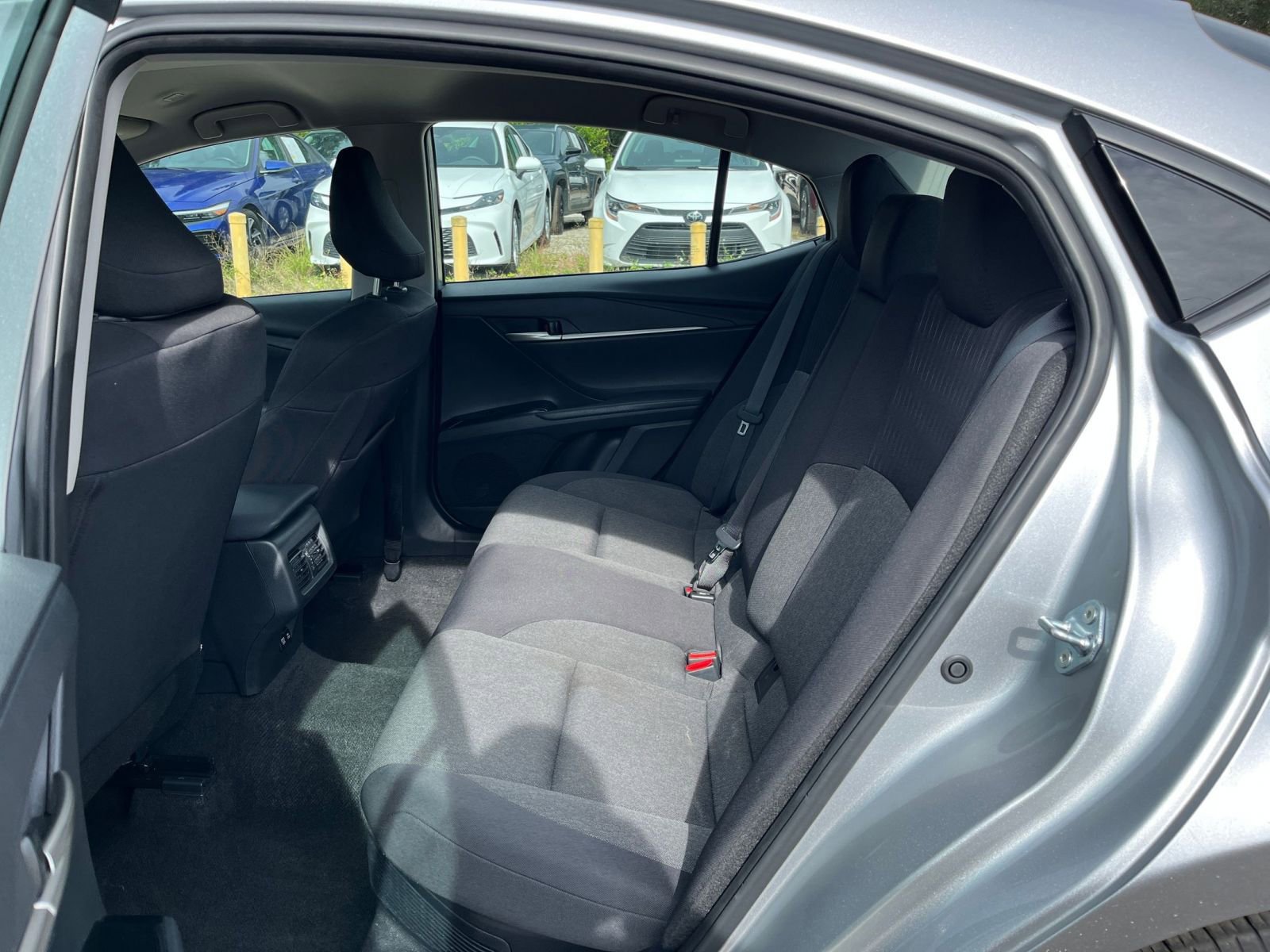 Thumbnail: 2025 Toyota Camry - 25