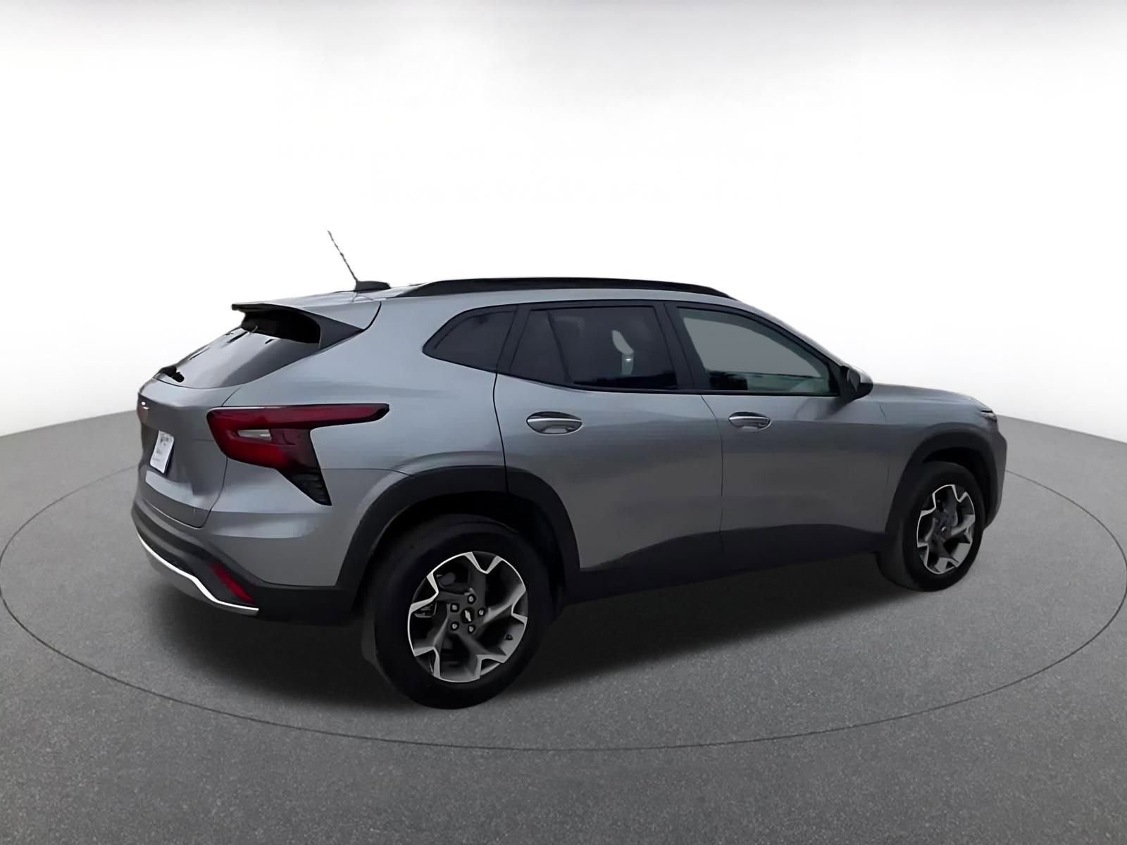 Thumbnail: 2025 Chevrolet Trax - 14