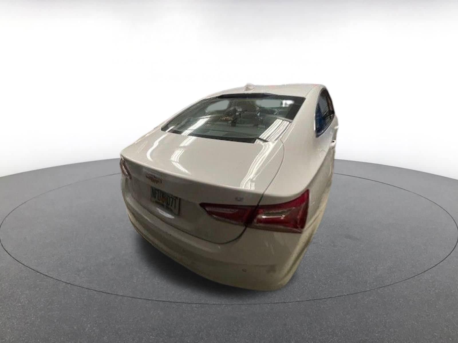 Thumbnail: 2024 Chevrolet Malibu - 8