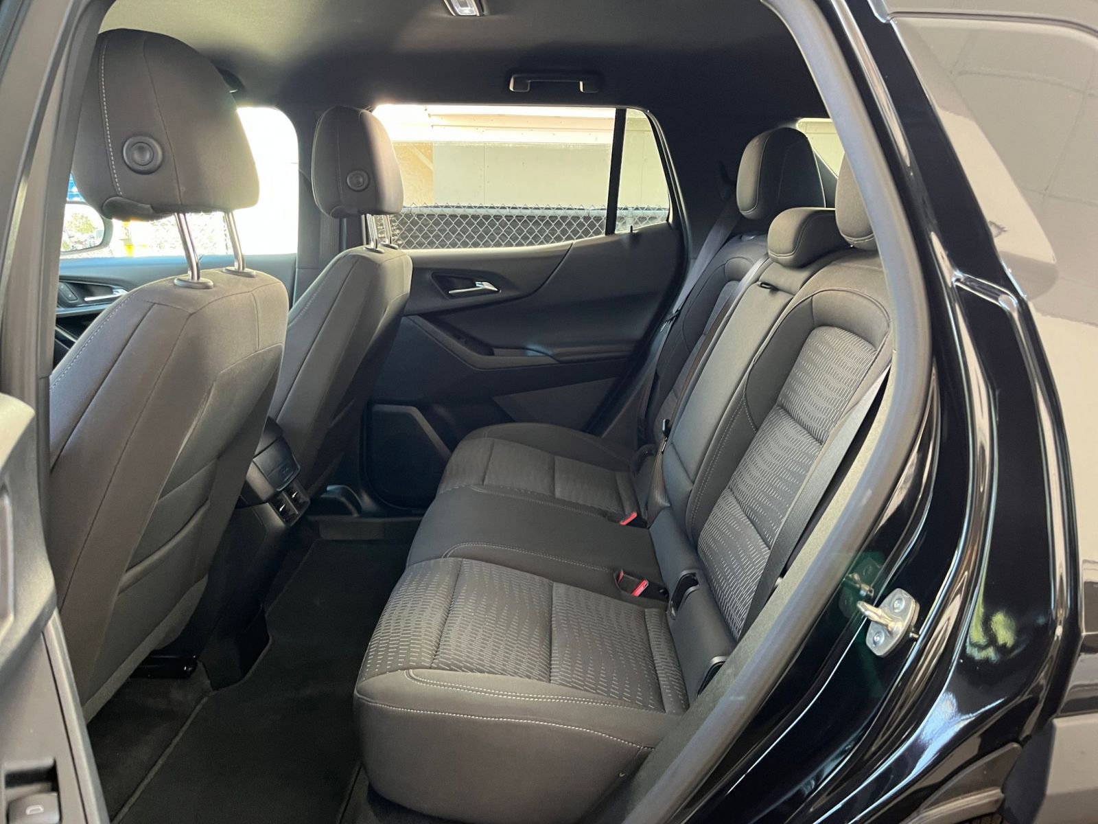 Thumbnail: 2025 Chevrolet Equinox - 25