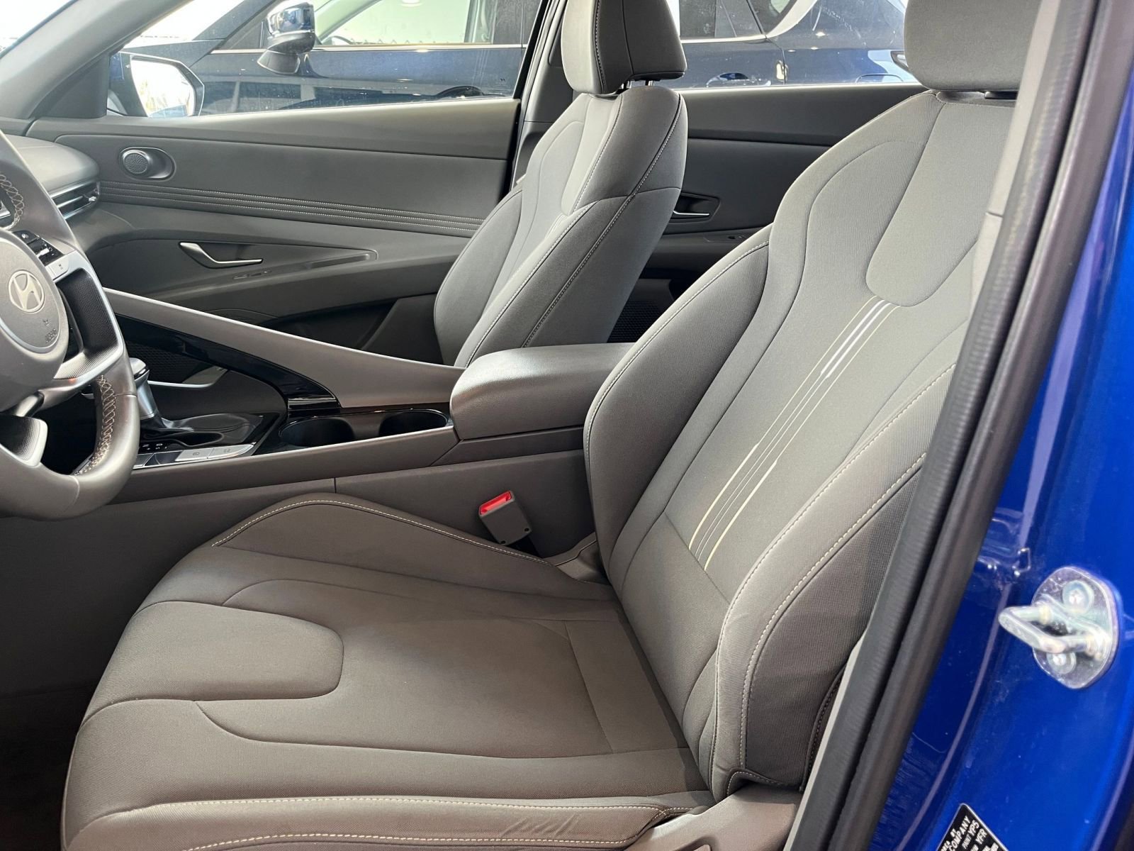 Thumbnail: 2025 Hyundai Elantra - 27