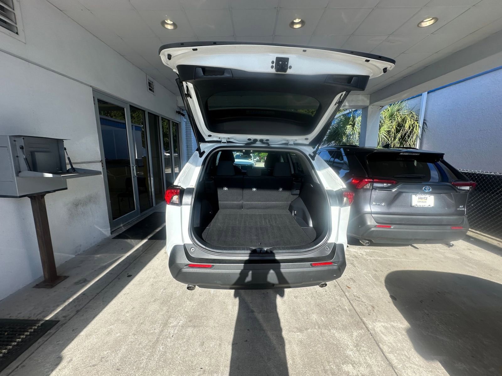 Thumbnail: 2024 Toyota RAV4 - 31