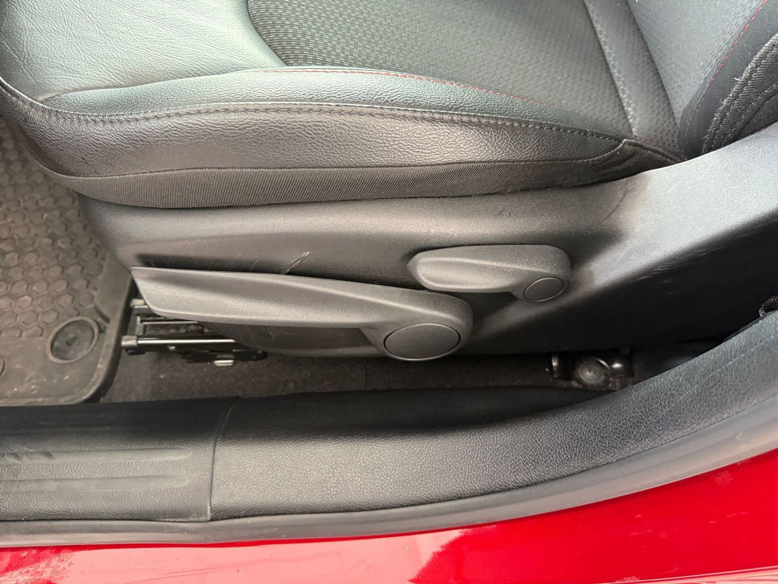 Thumbnail: 2025 Jeep Compass - 23