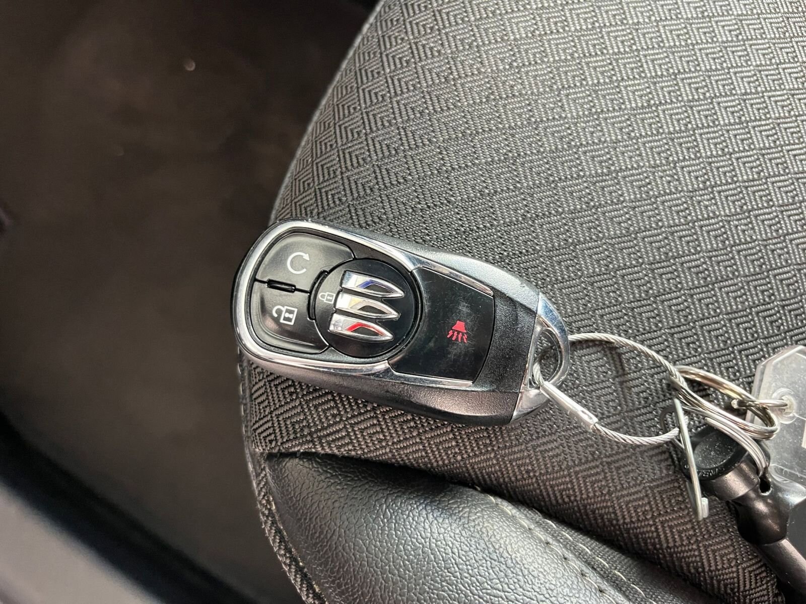 Thumbnail: 2025 Buick Encore GX - 21