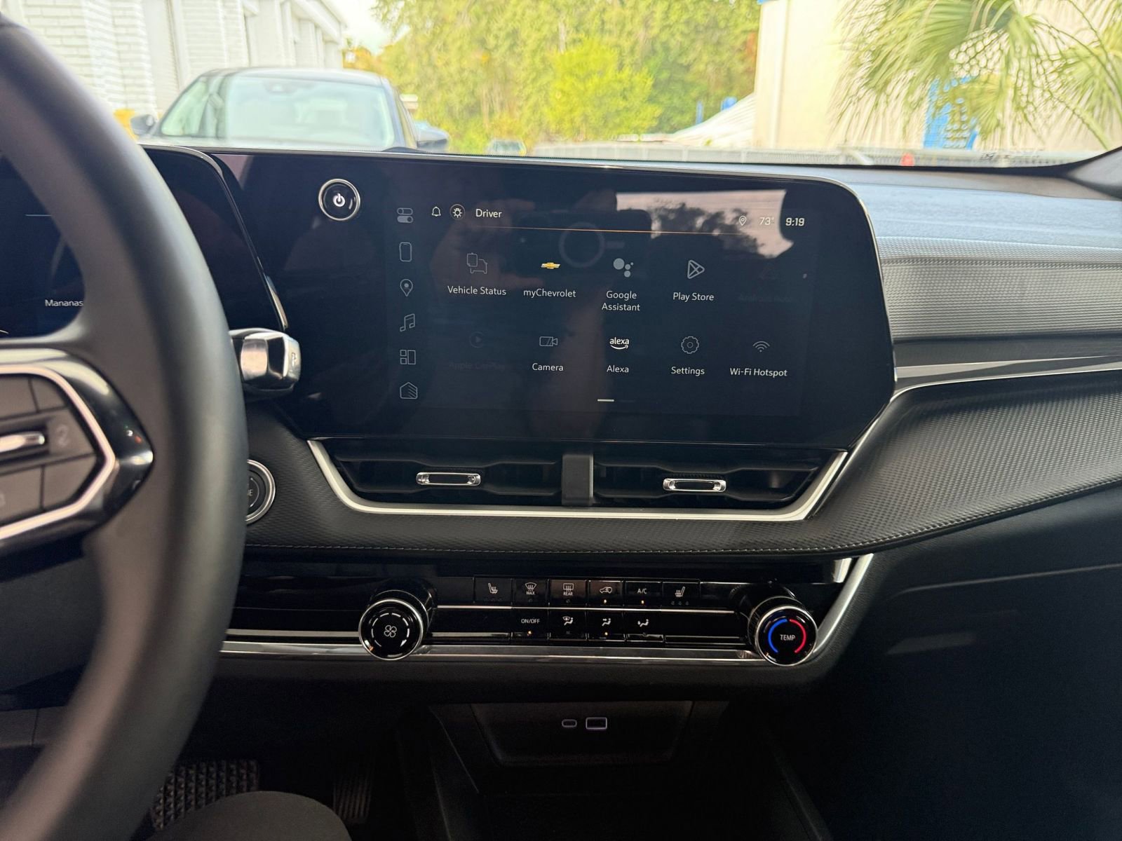 Thumbnail: 2025 Chevrolet Equinox - 18