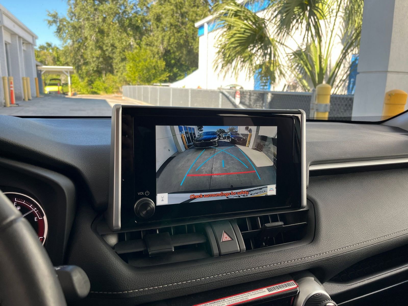 Thumbnail: 2025 Toyota RAV4 - 17