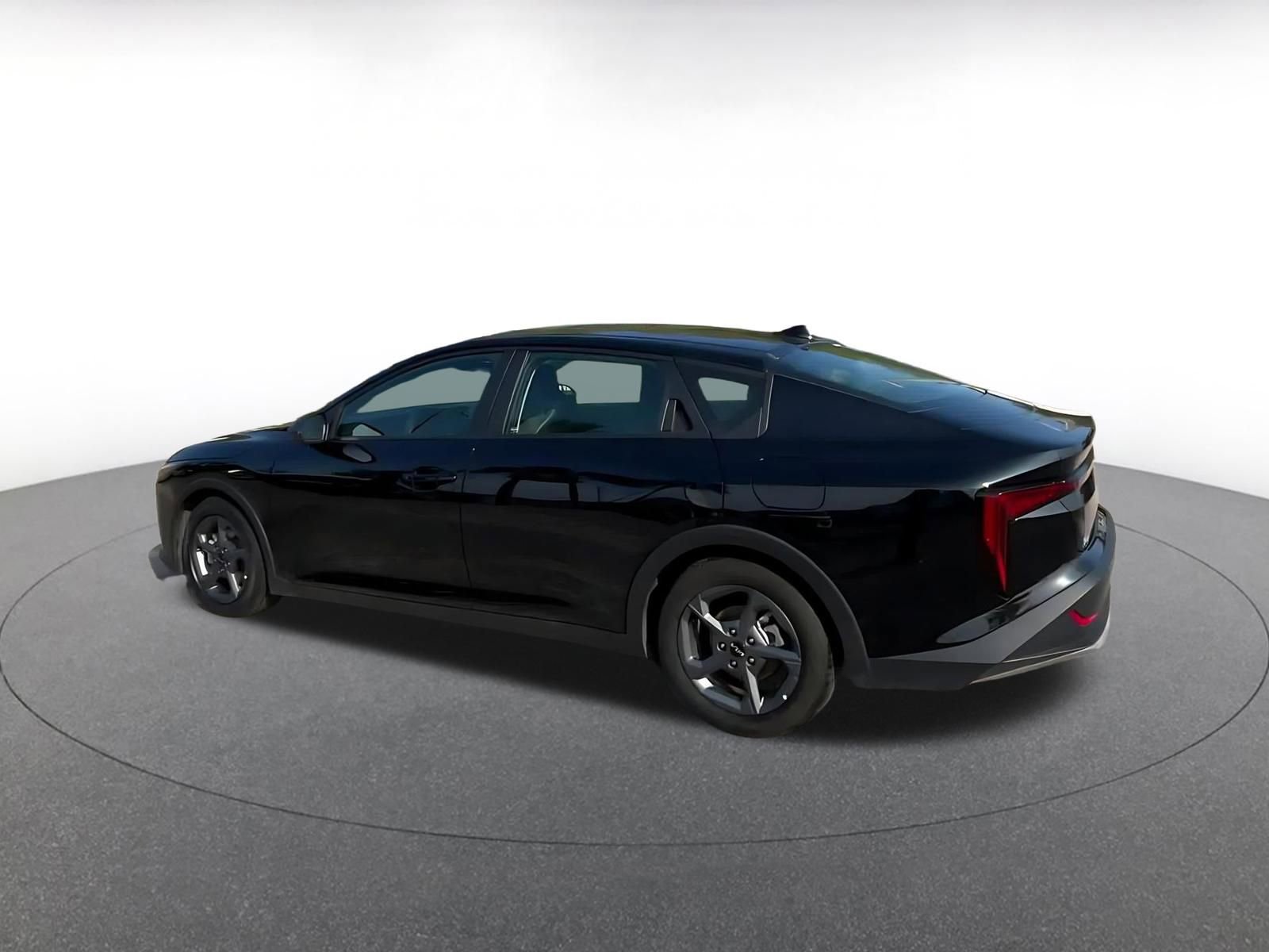 Thumbnail: 2025 Kia K4 - 10