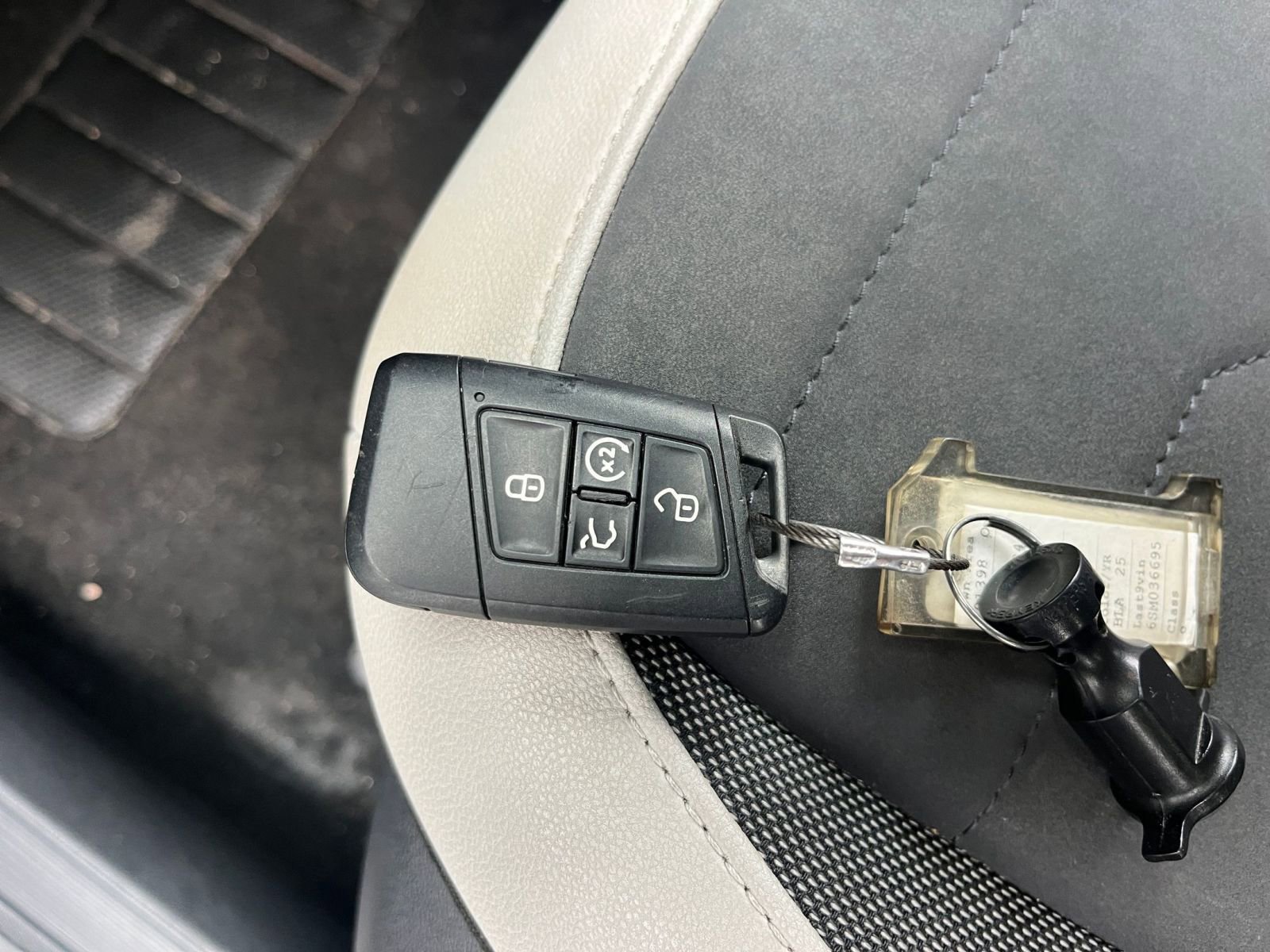 Thumbnail: 2025 Volkswagen Taos - 22