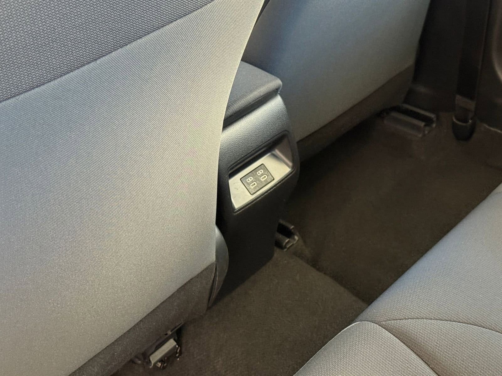 Thumbnail: 2025 Toyota Corolla - 24