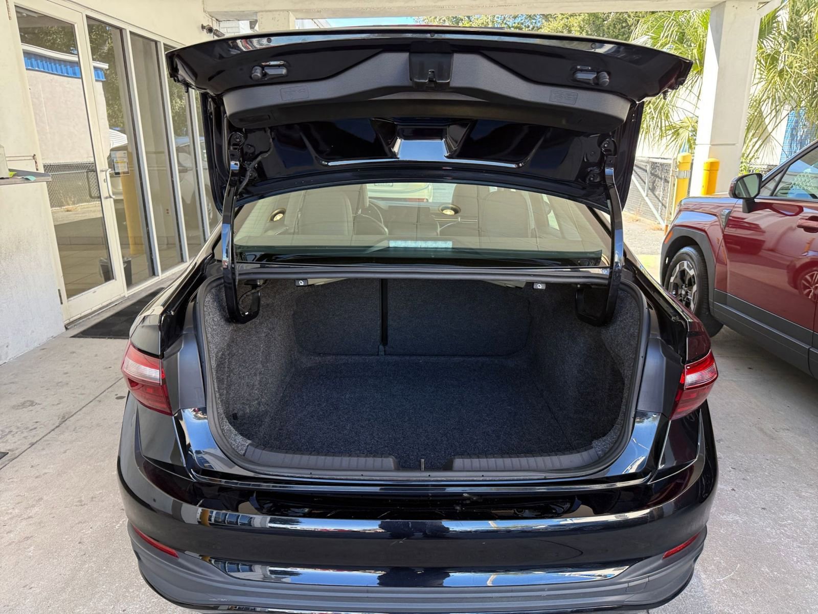 Thumbnail: 2025 Volkswagen Jetta - 31