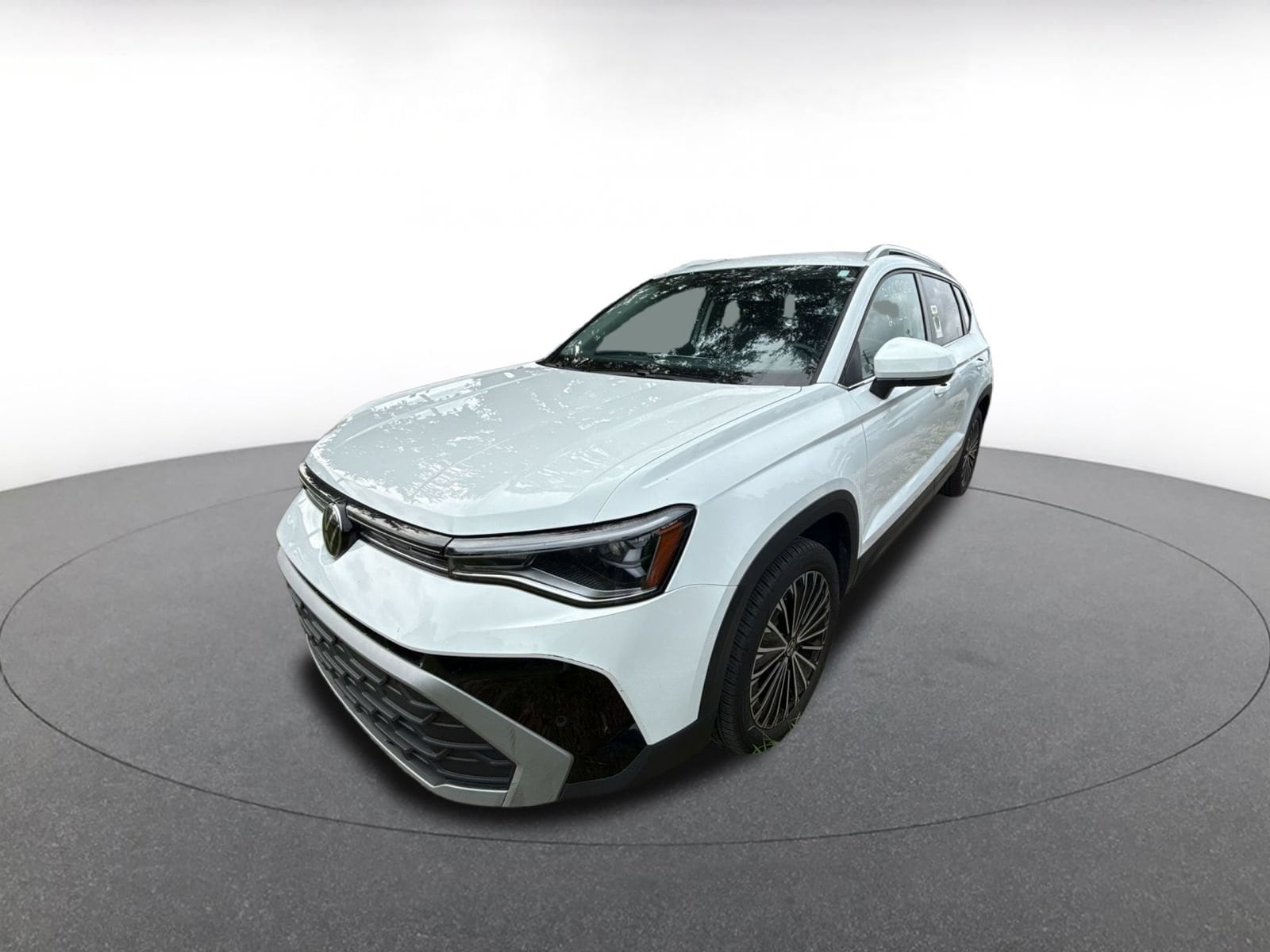 Thumbnail: 2025 Volkswagen Taos - 3