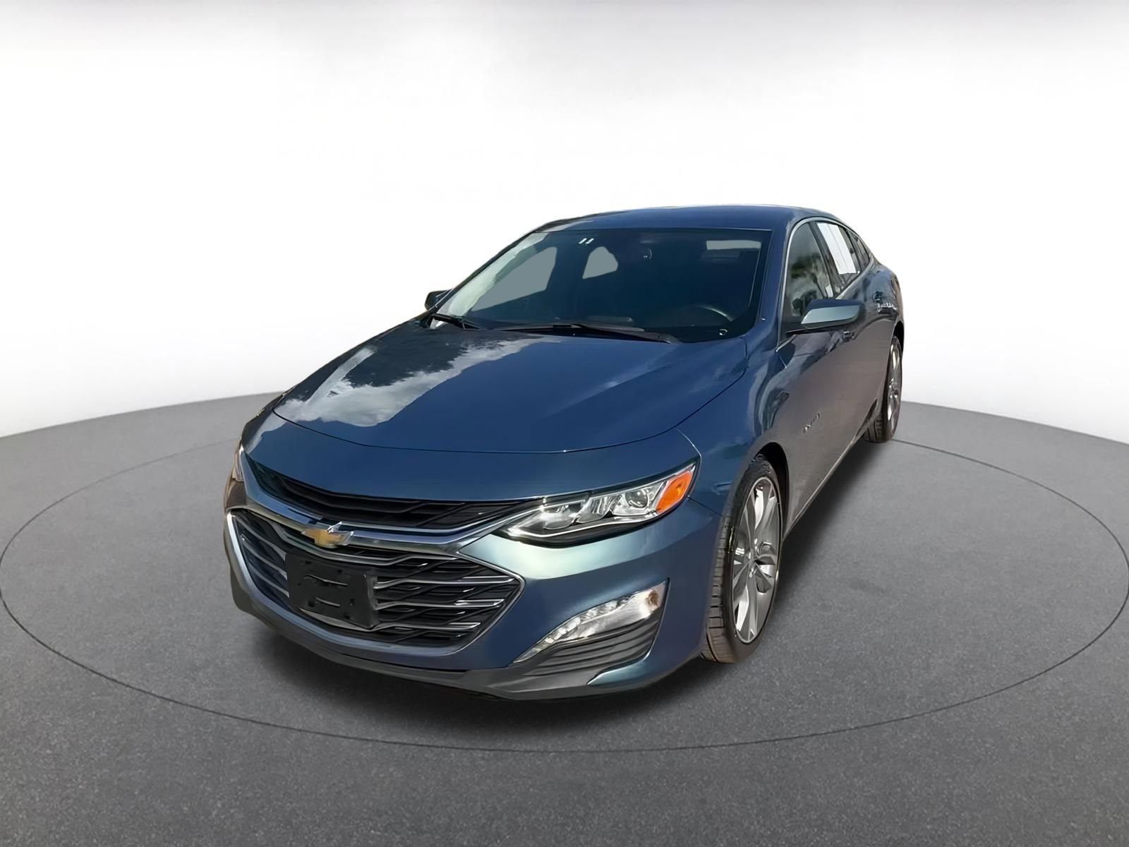 Thumbnail: 2024 Chevrolet Malibu - 7
