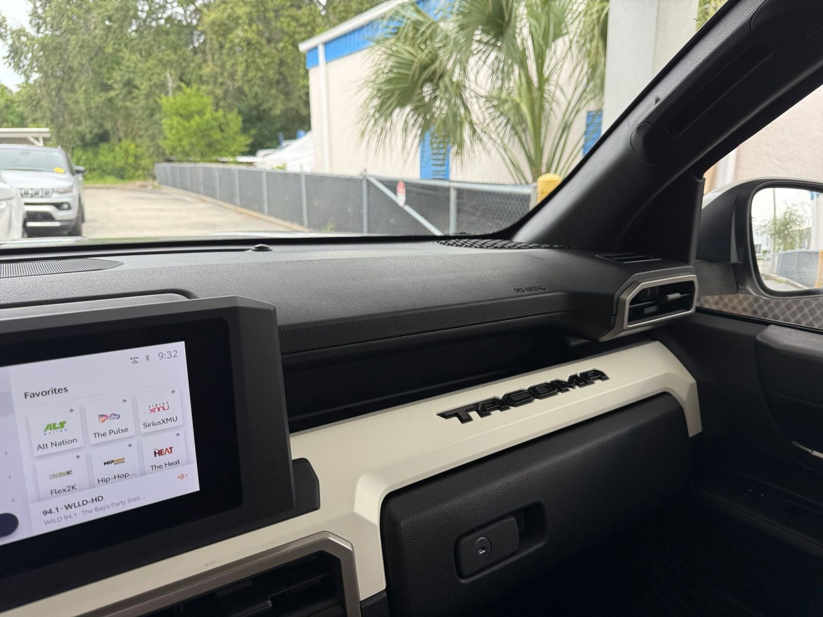 Thumbnail: 2024 Toyota Tacoma - 34