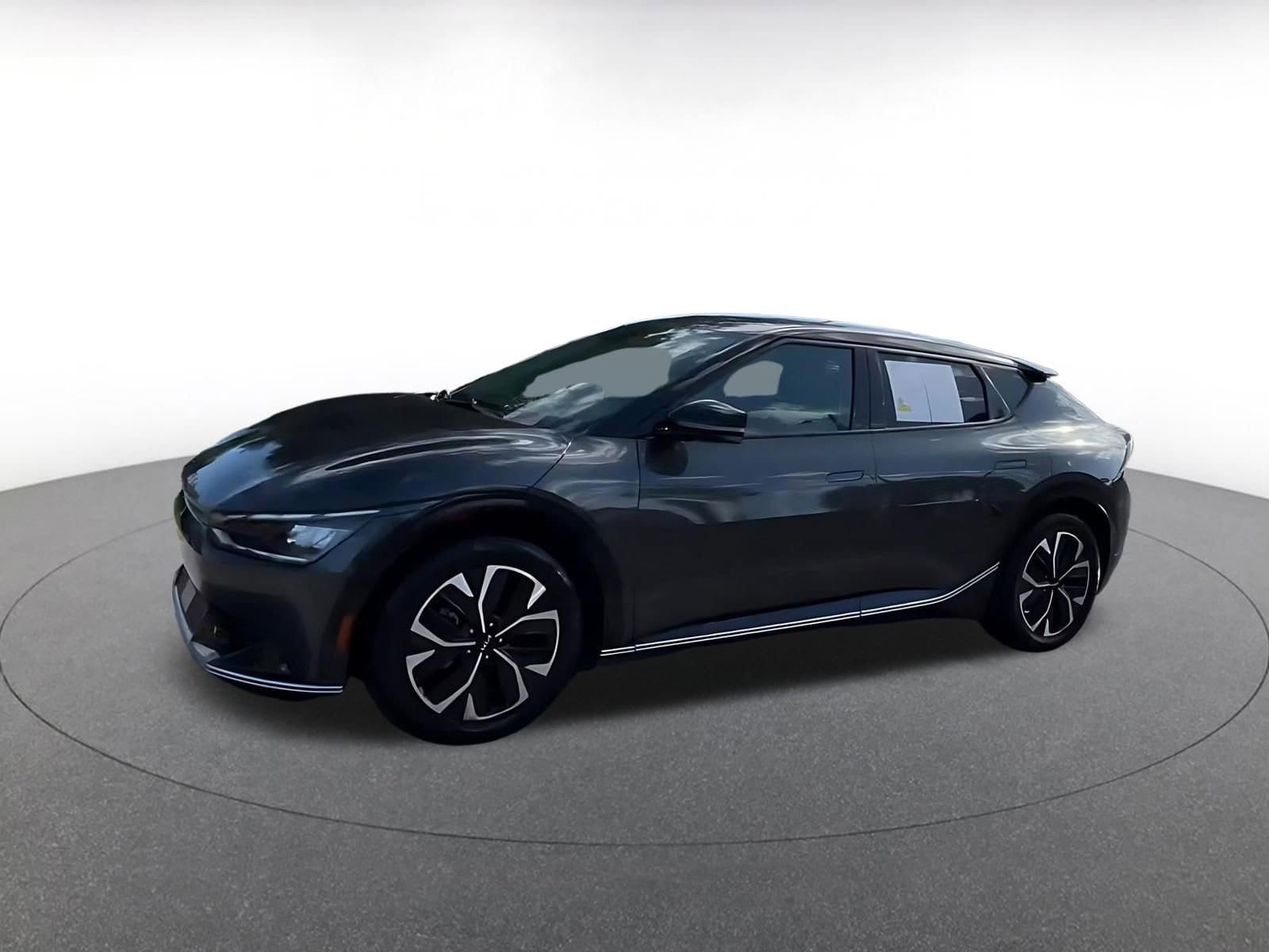 Thumbnail: 2023 Kia EV6 - 8