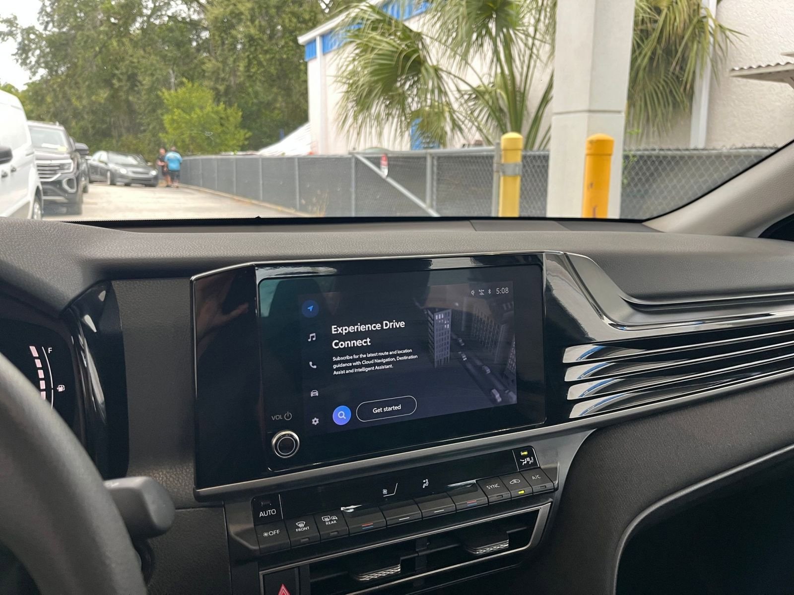 Thumbnail: 2025 Toyota Camry - 21