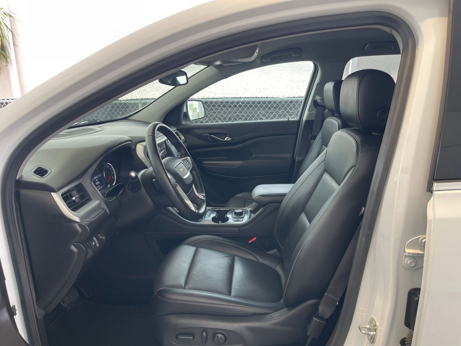 Thumbnail: 2023 GMC Acadia - 27