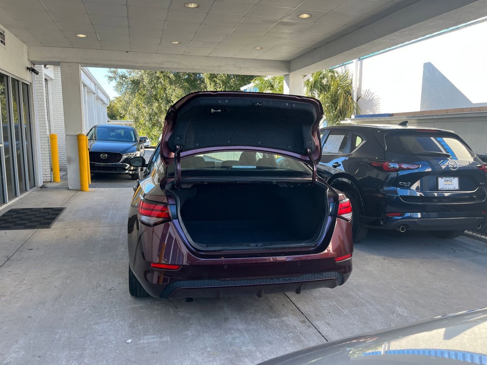 Thumbnail: 2025 Nissan Sentra - 31