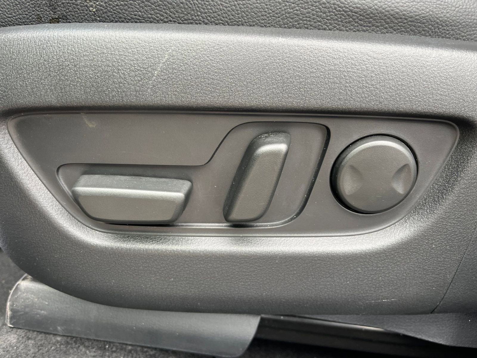 Thumbnail: 2025 Mazda CX-70 - 23