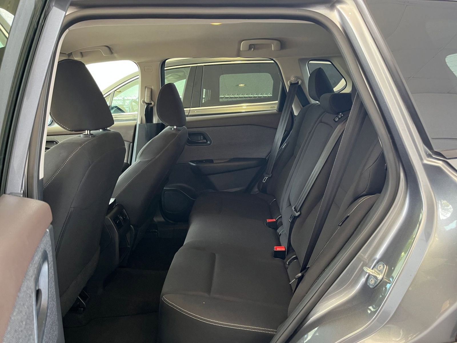 2023 Nissan Rogue S 26