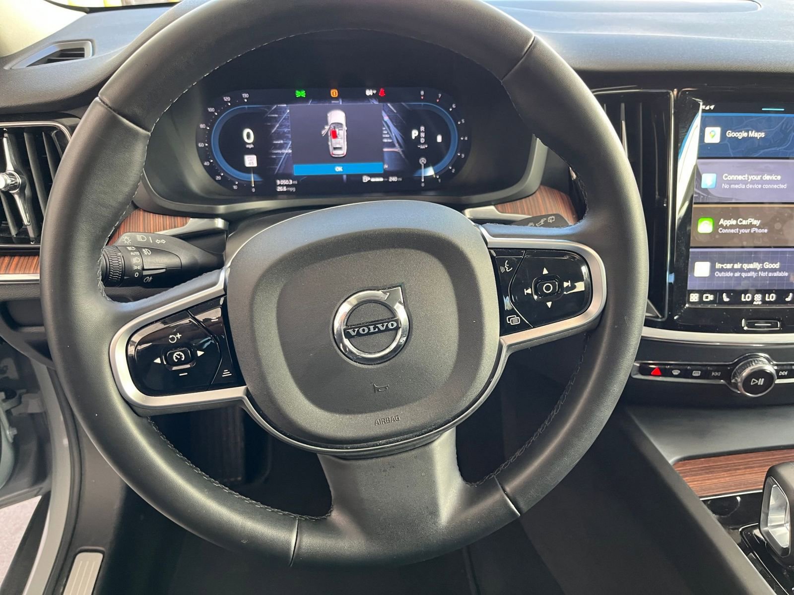 Thumbnail: 2025 Volvo S60 - 28