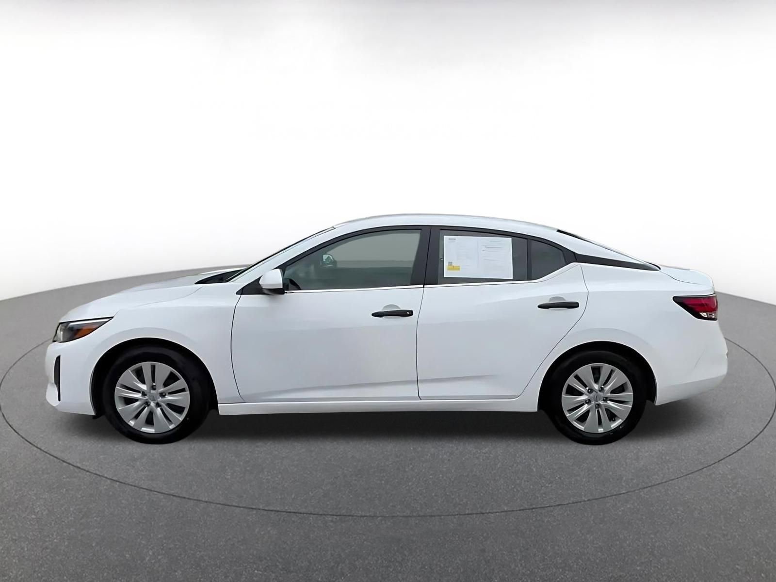 Thumbnail: 2025 Nissan Sentra - 9