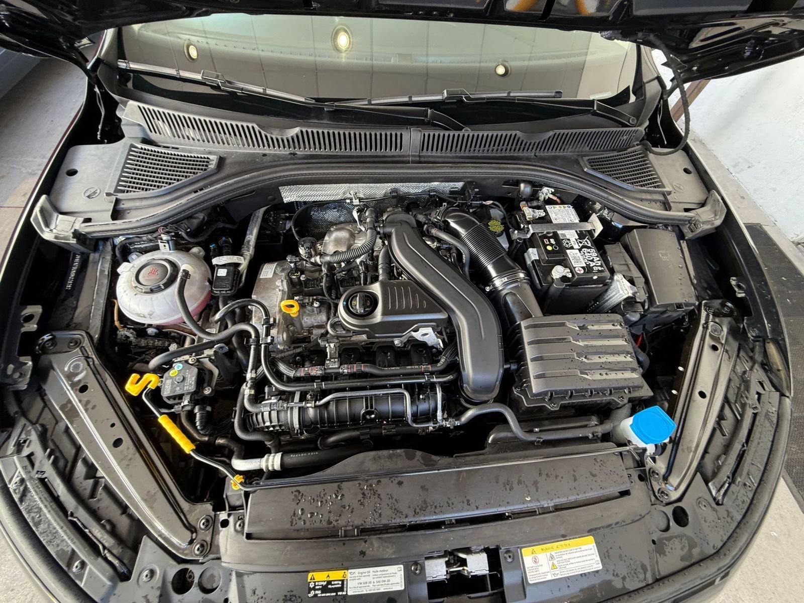 Thumbnail: 2025 Volkswagen Jetta - 32