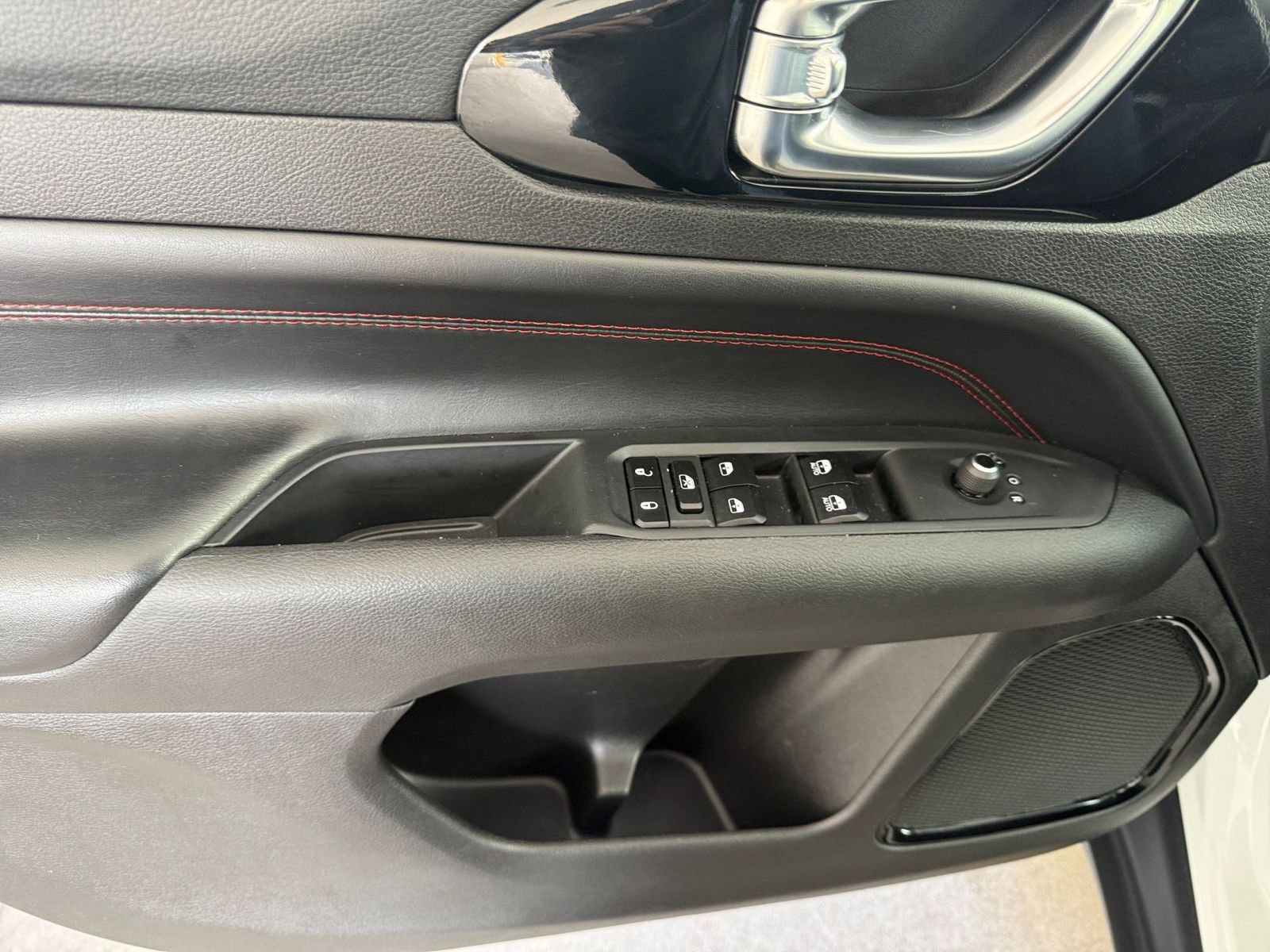 Thumbnail: 2025 Jeep Compass - 20