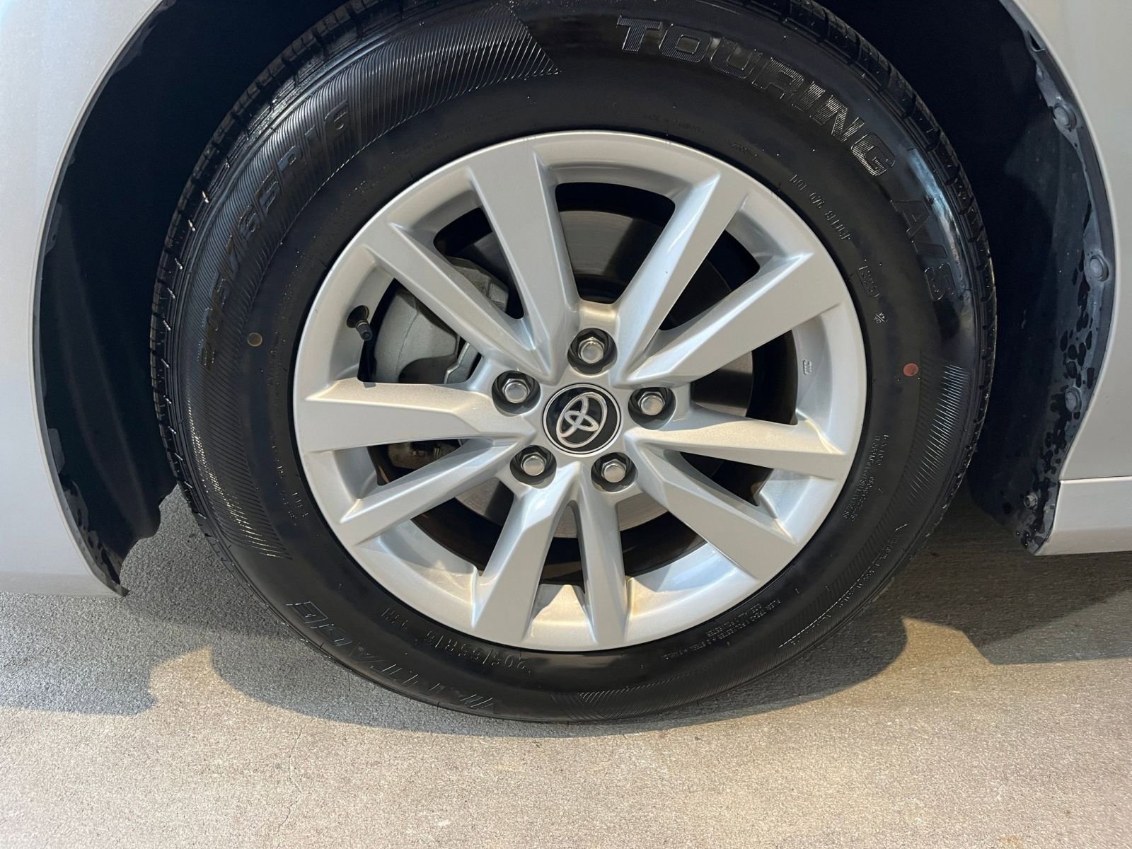 Thumbnail: 2025 Toyota Camry - 30