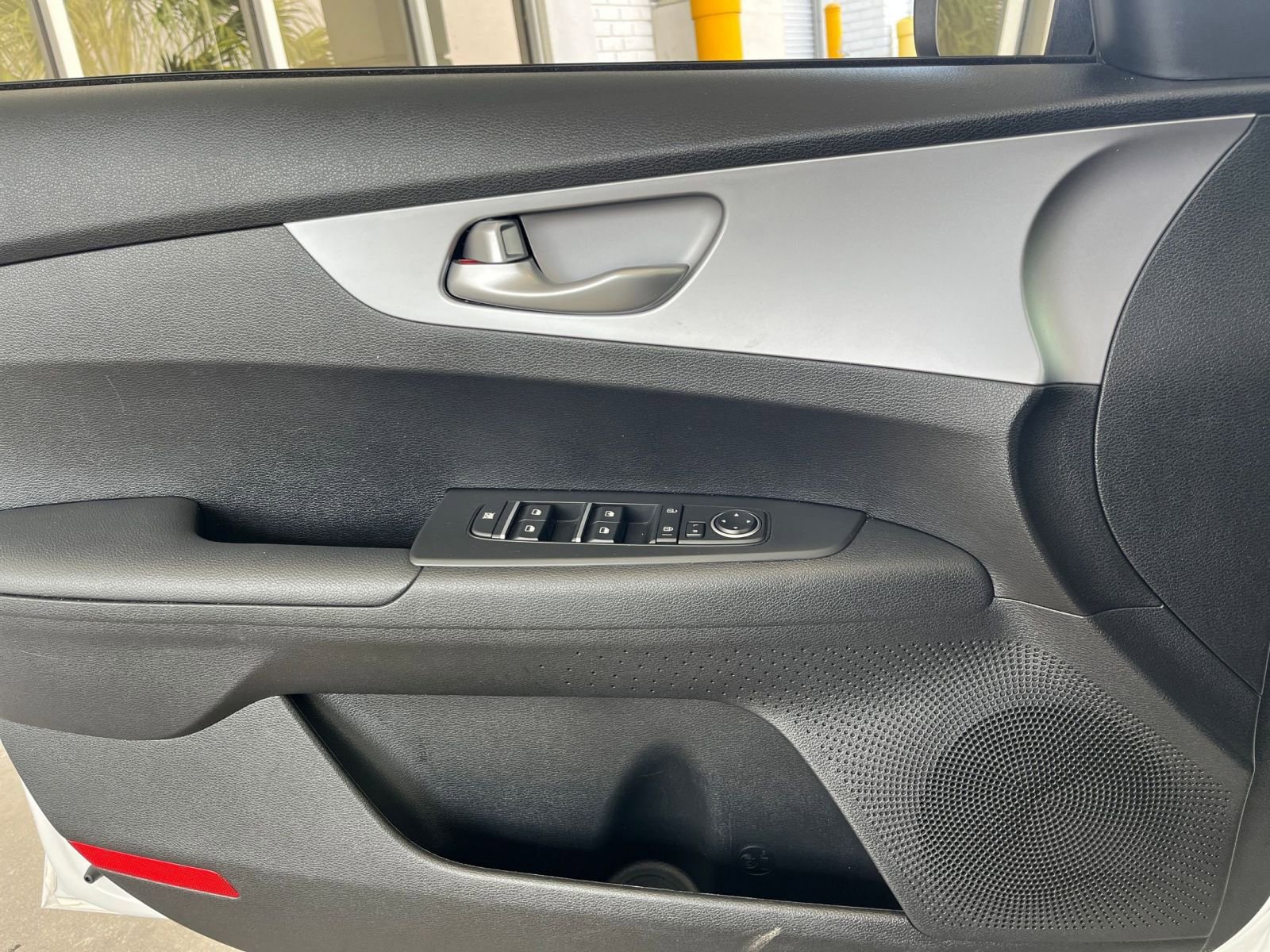 Thumbnail: 2024 Kia Forte - 18