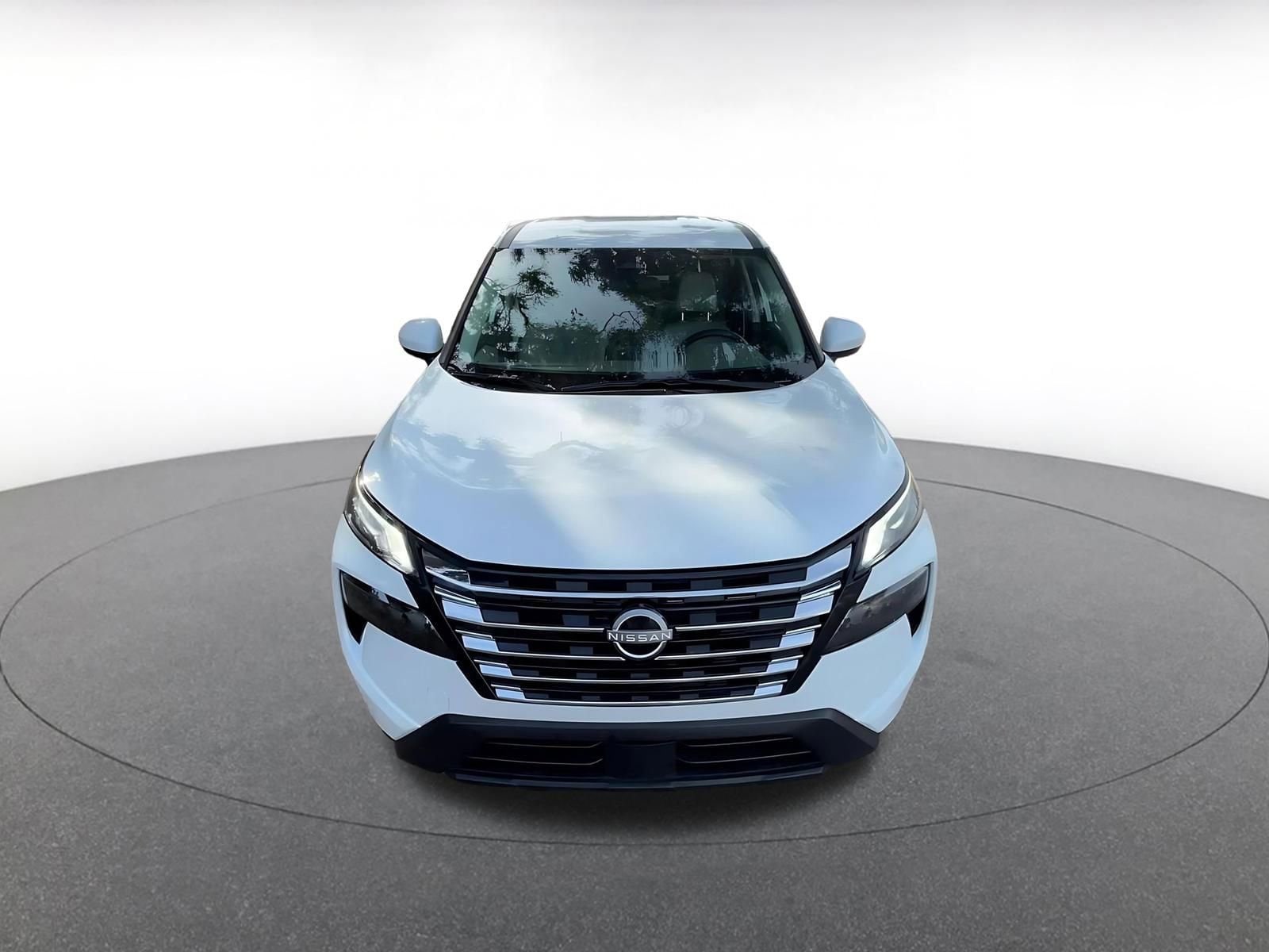 Thumbnail: 2025 Nissan Rogue - 4