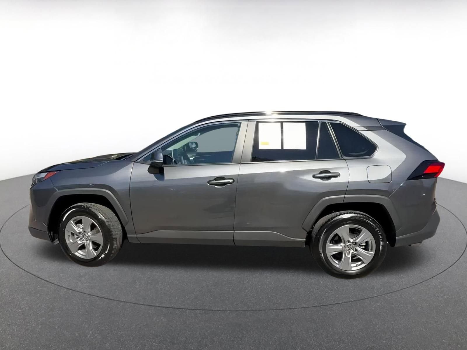 Thumbnail: 2025 Toyota RAV4 - 8