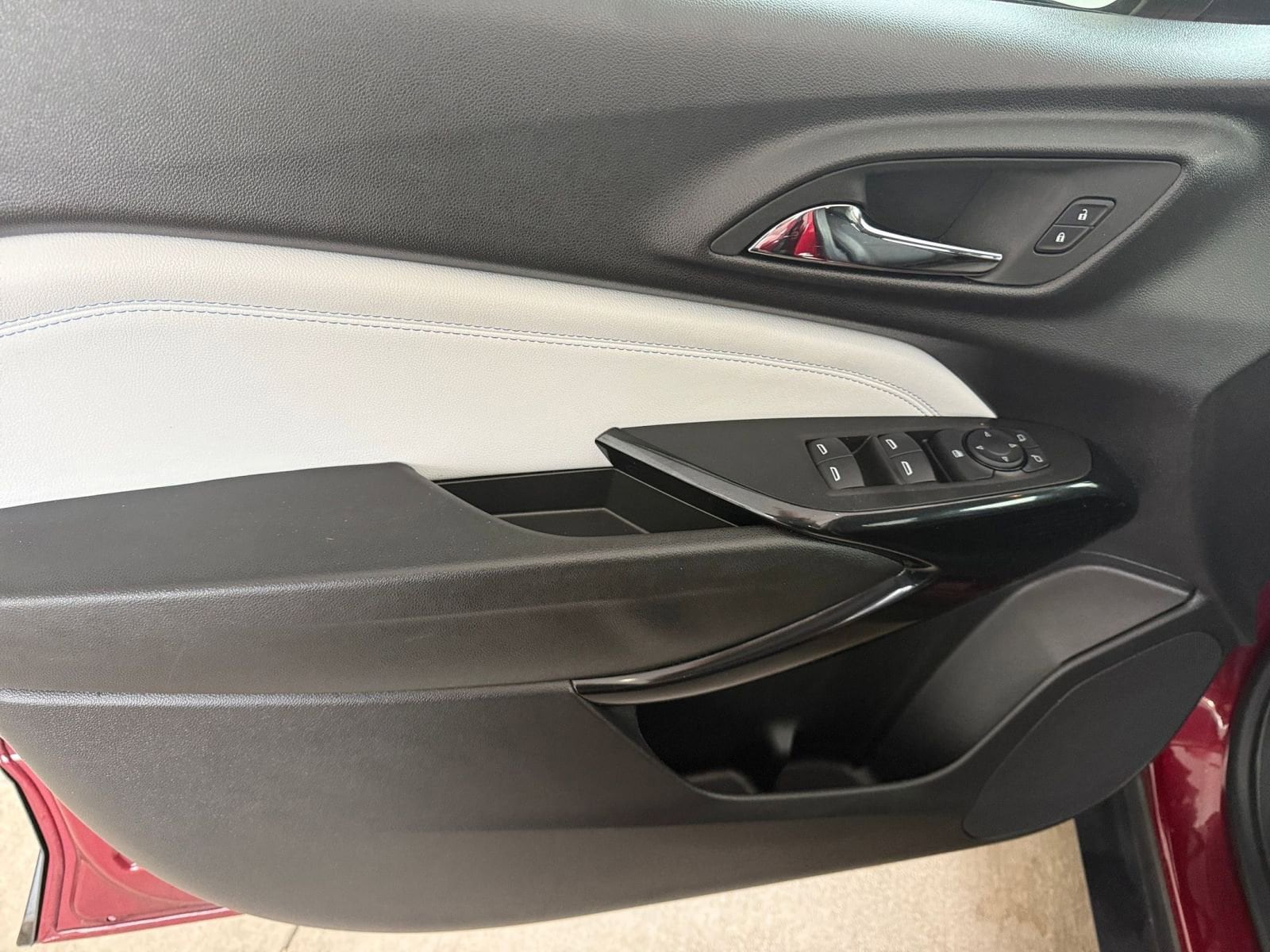 Thumbnail: 2025 Chevrolet Trax - 18