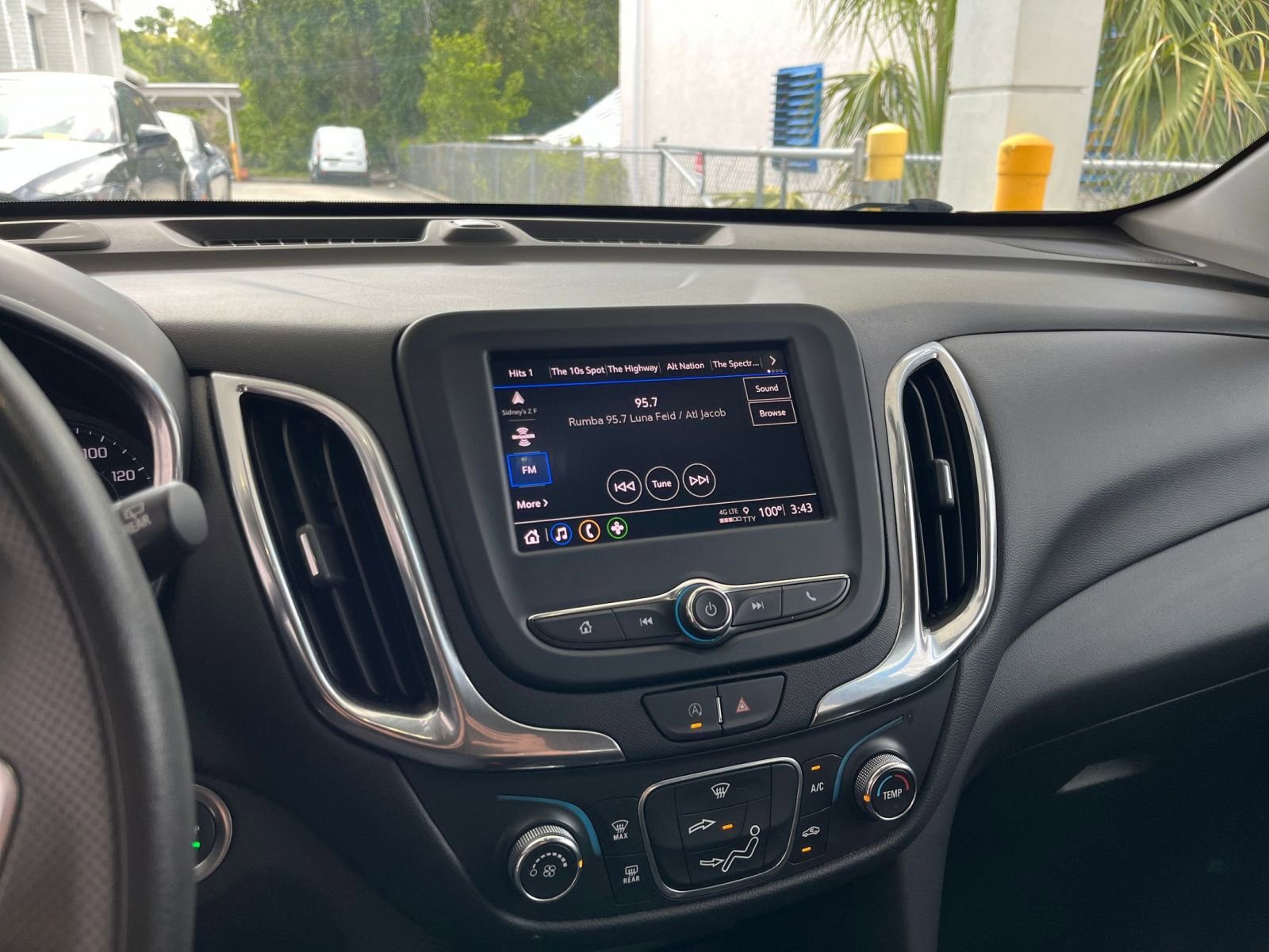 Thumbnail: 2023 Chevrolet Equinox - 18