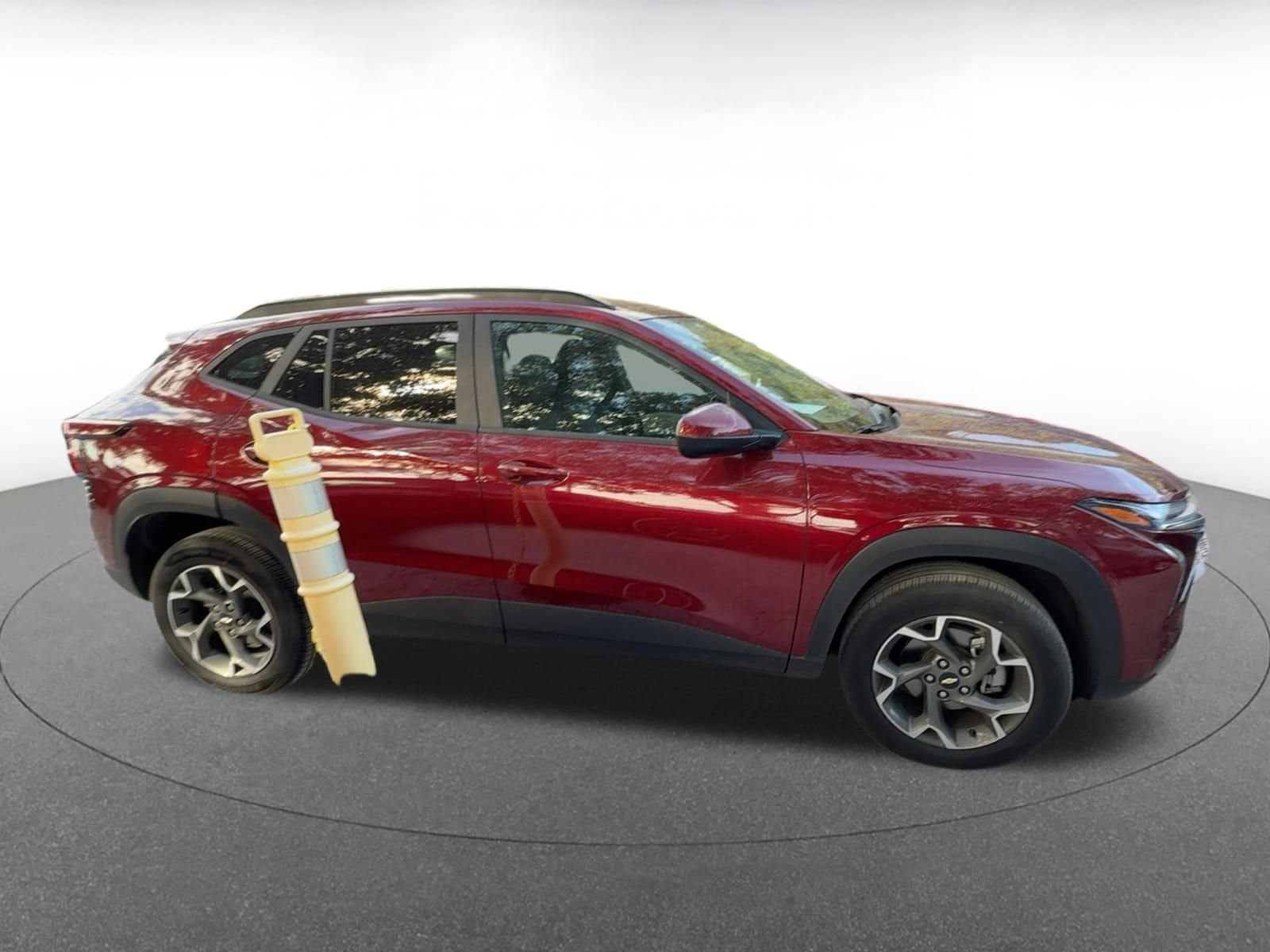 Thumbnail: 2025 Chevrolet Trax - 8