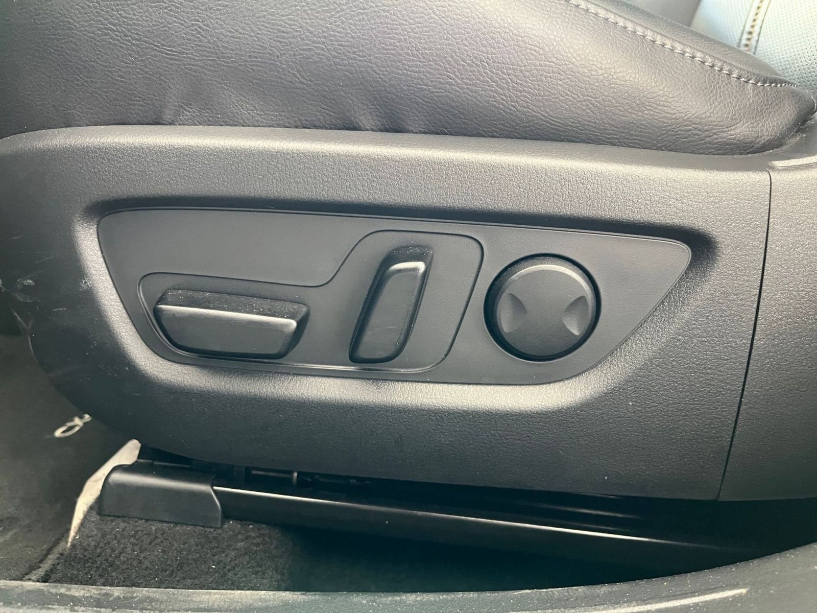 Thumbnail: 2025 Mazda CX-50 - 22